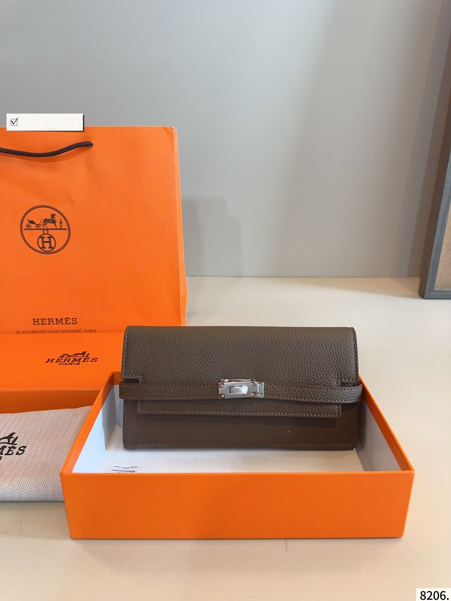 【HERMES公式旗艦店】エルメス 財布 シルバー金具  7カラー 20*10CM-BRAND OFF