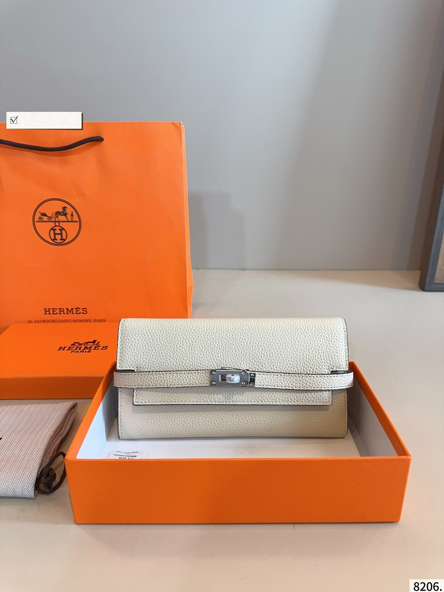 【HERMES公式旗艦店】エルメス 財布 シルバー金具  7カラー 20*10CM-BRAND OFF