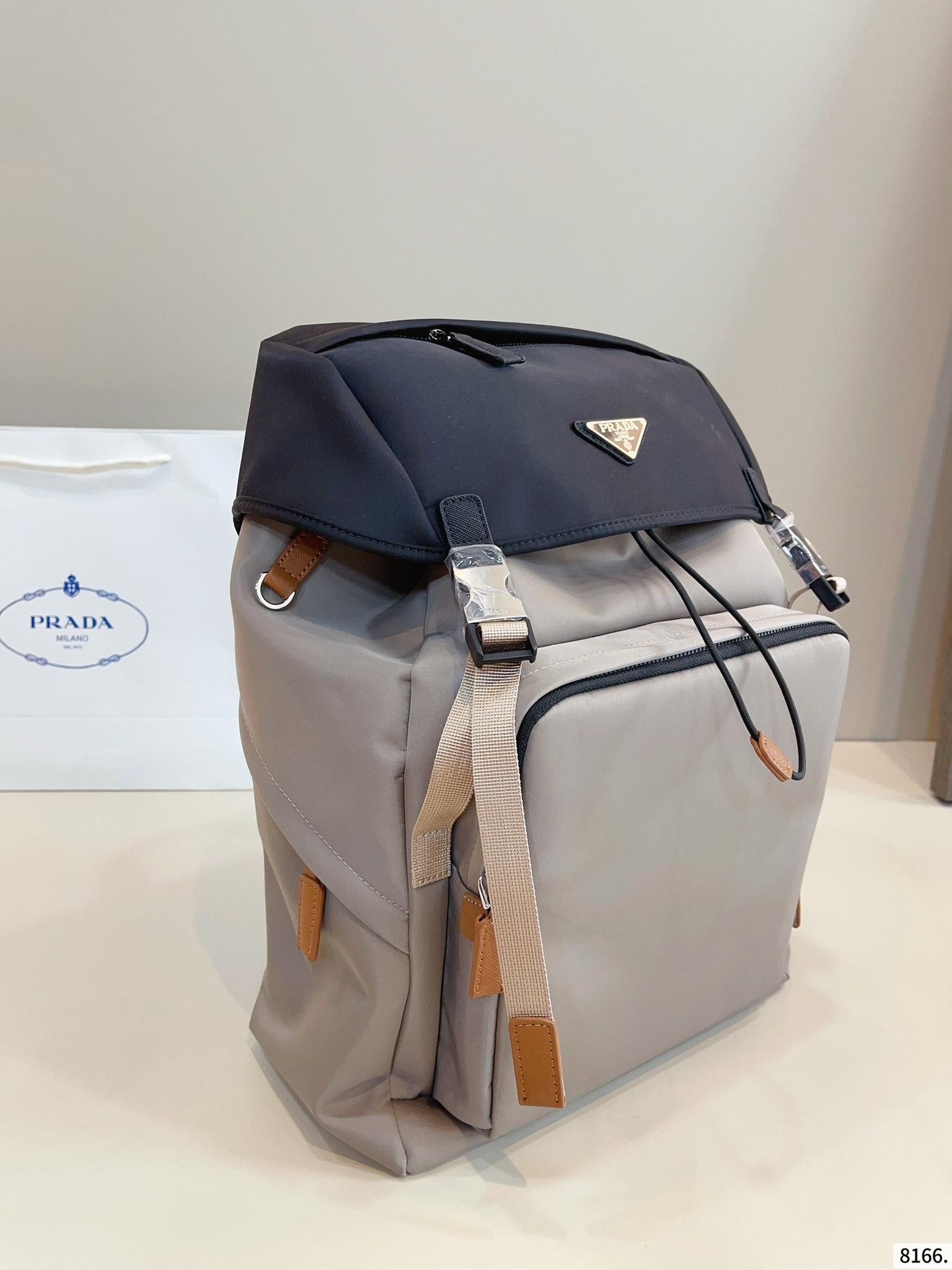 【PRADA公式旗艦店】プラダ Re-Nylon バックパック-BRAND OFF