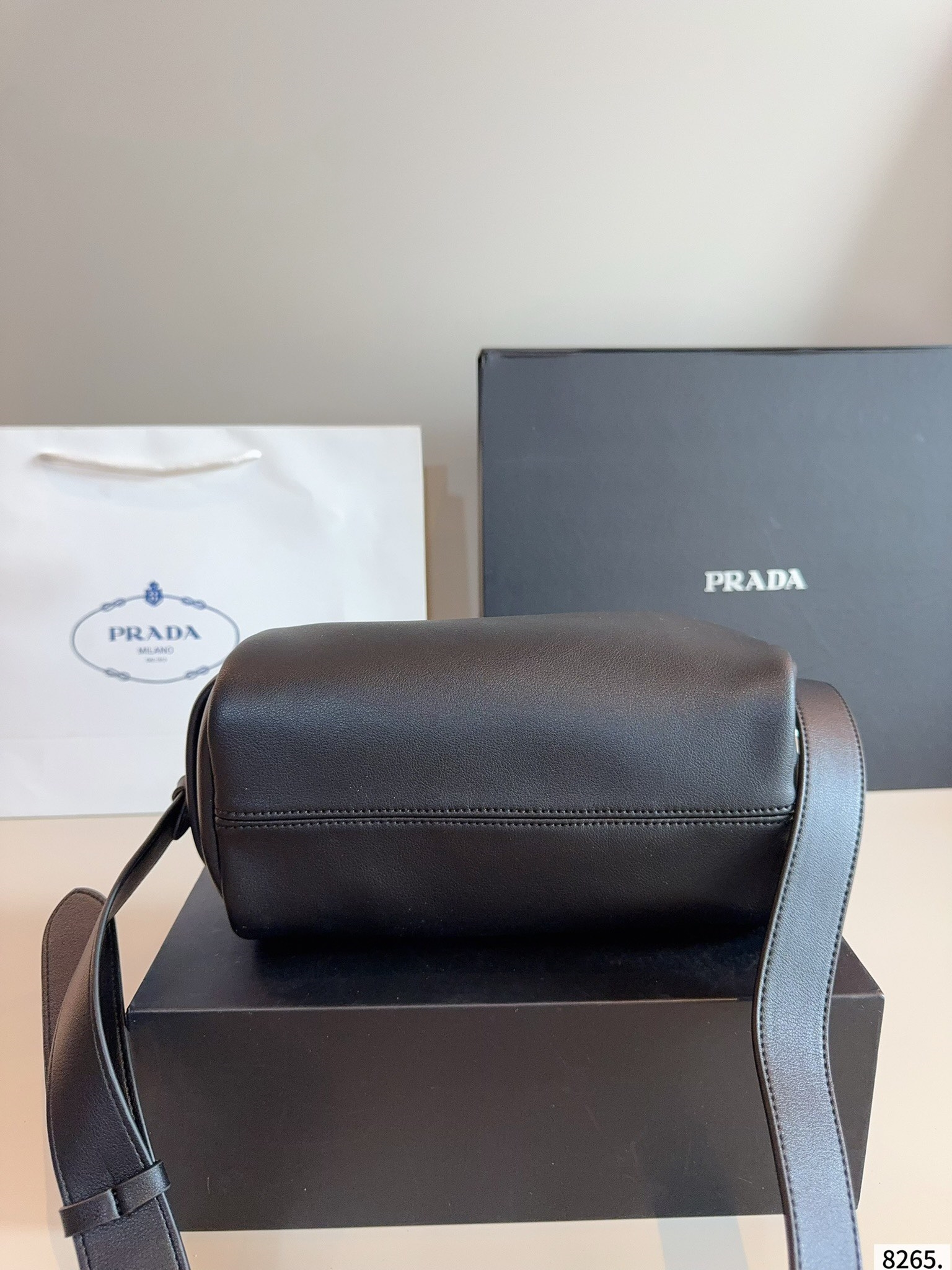 【PRADA公式旗艦店】プラダ HOBO ショルダーバッグ★大人気定番商品-BRAND OFF