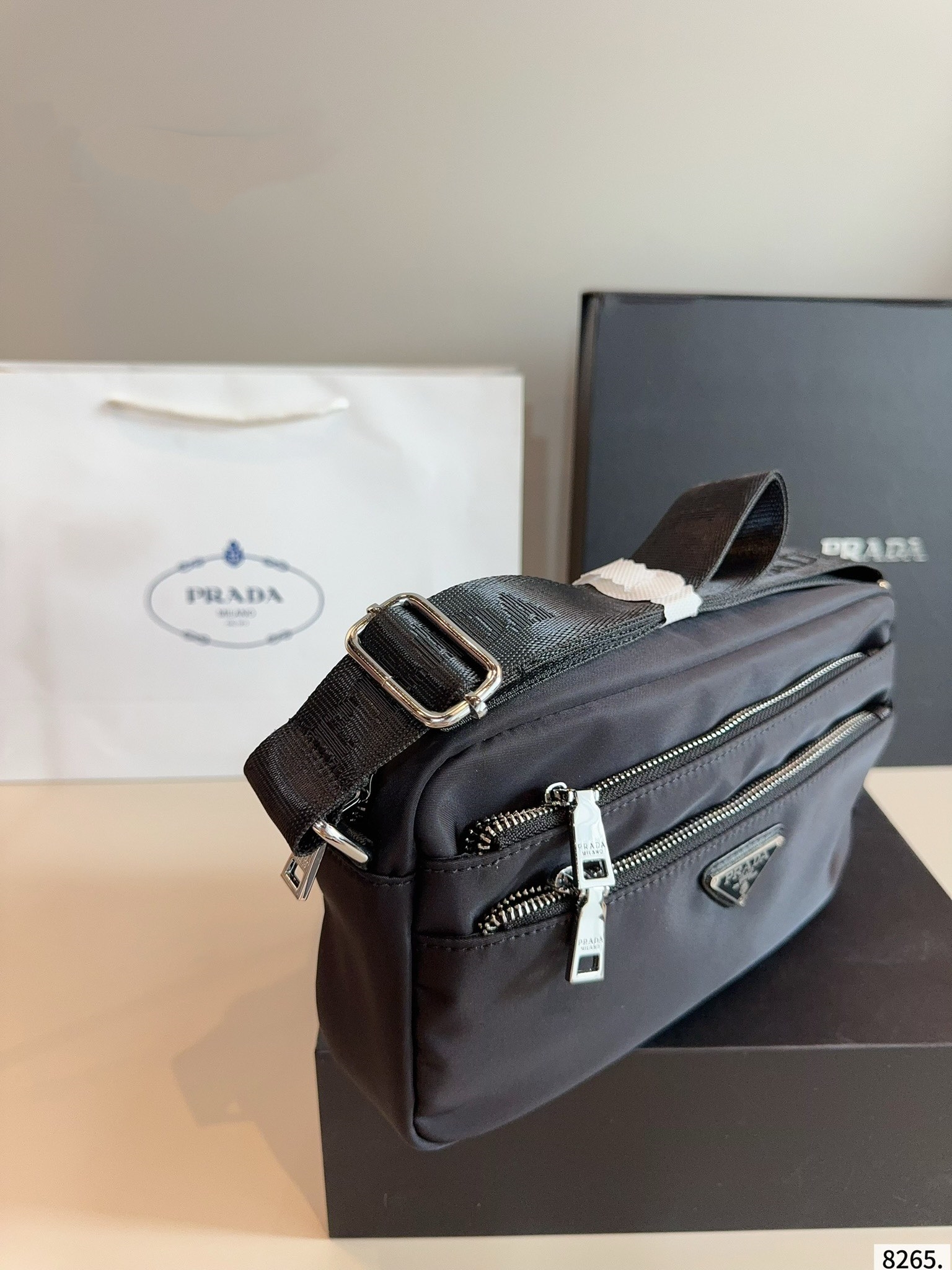 【PRADA公式旗艦店】プラダ ショルダーバッグ★大人気定番商品-BRAND OFF