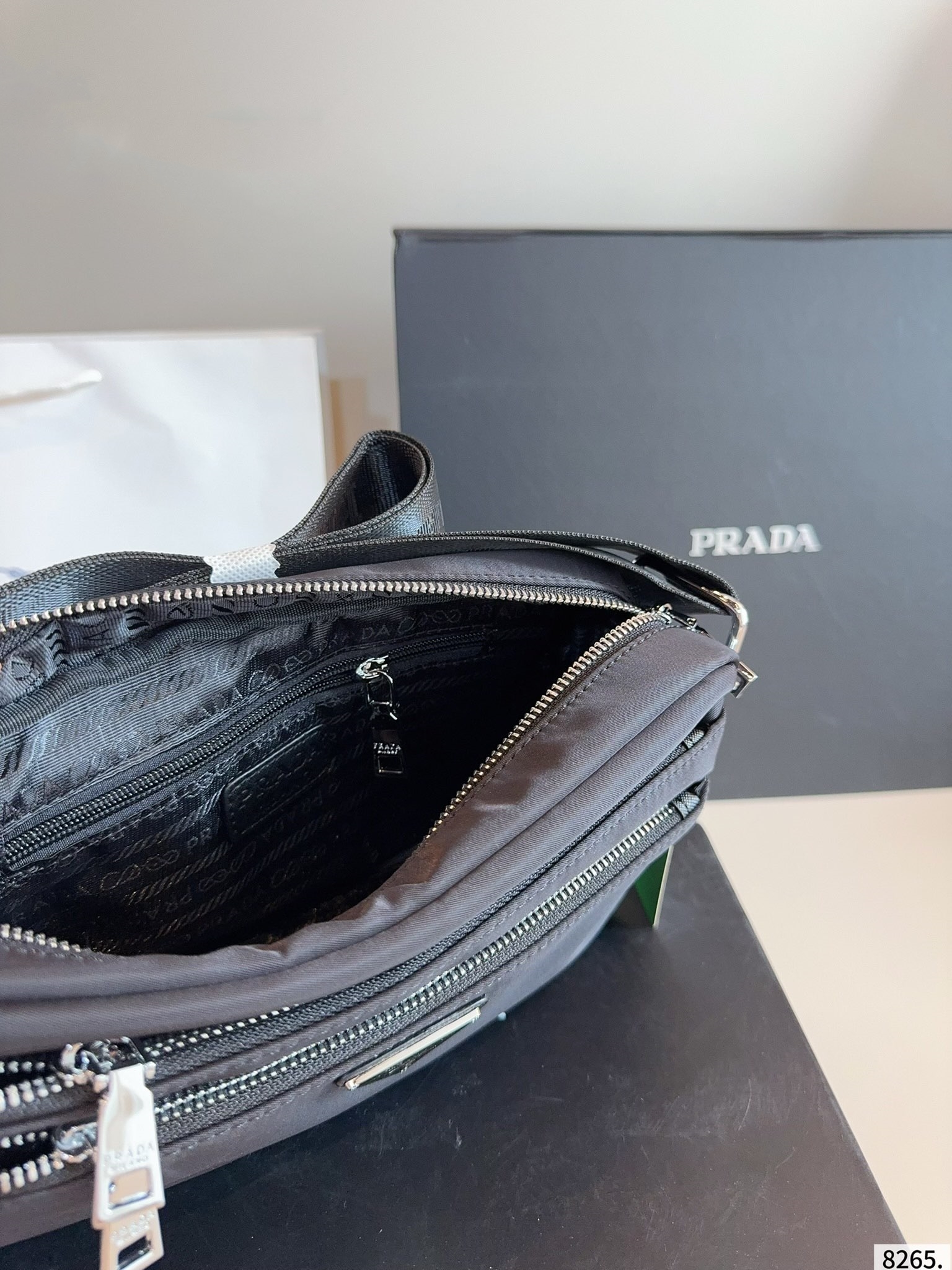 【PRADA公式旗艦店】プラダ ショルダーバッグ★大人気定番商品-BRAND OFF