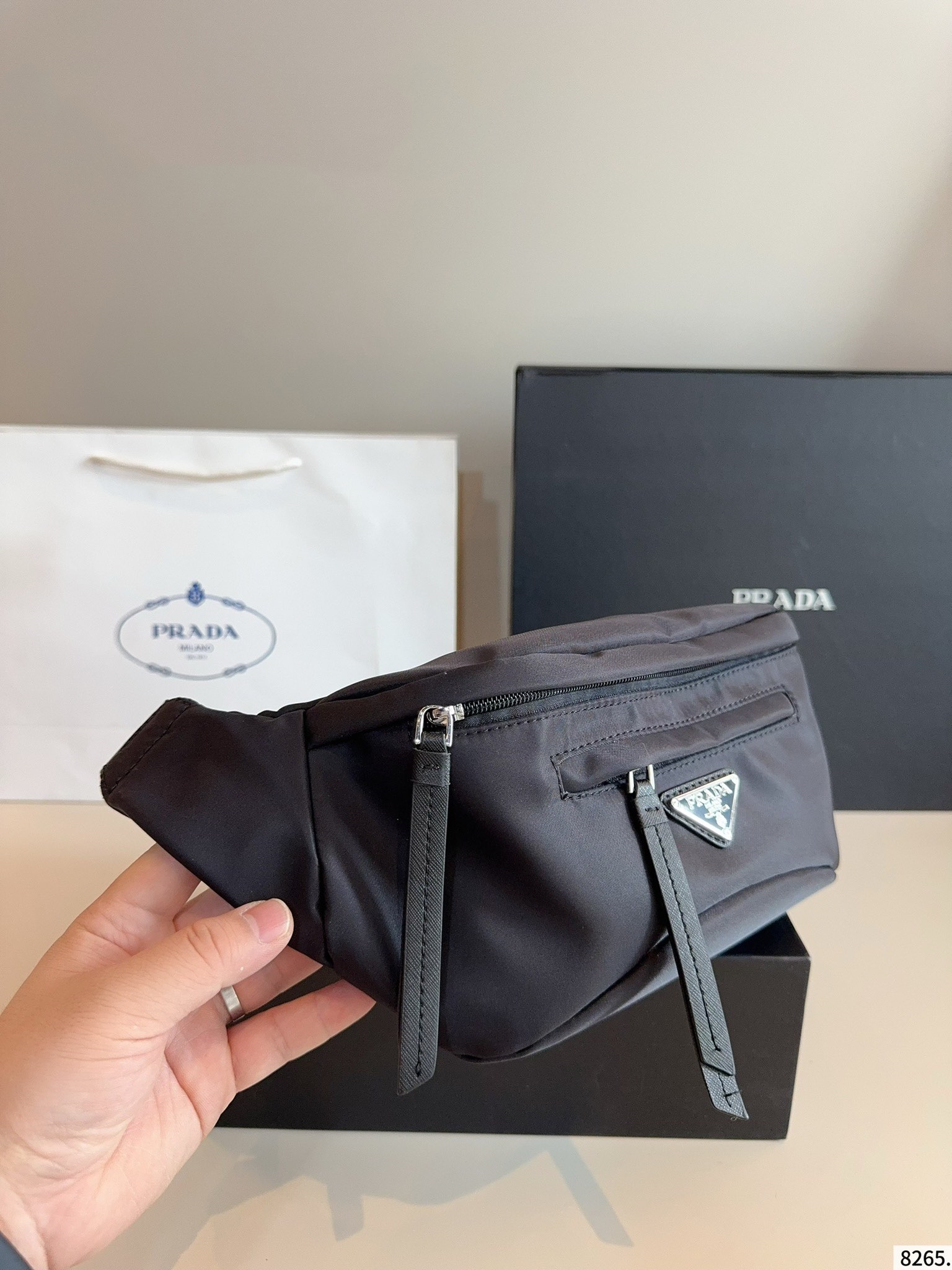 大人気定番商品★PRADA プラダ ウエストバッグ チェストバッグ-BRAND OFF