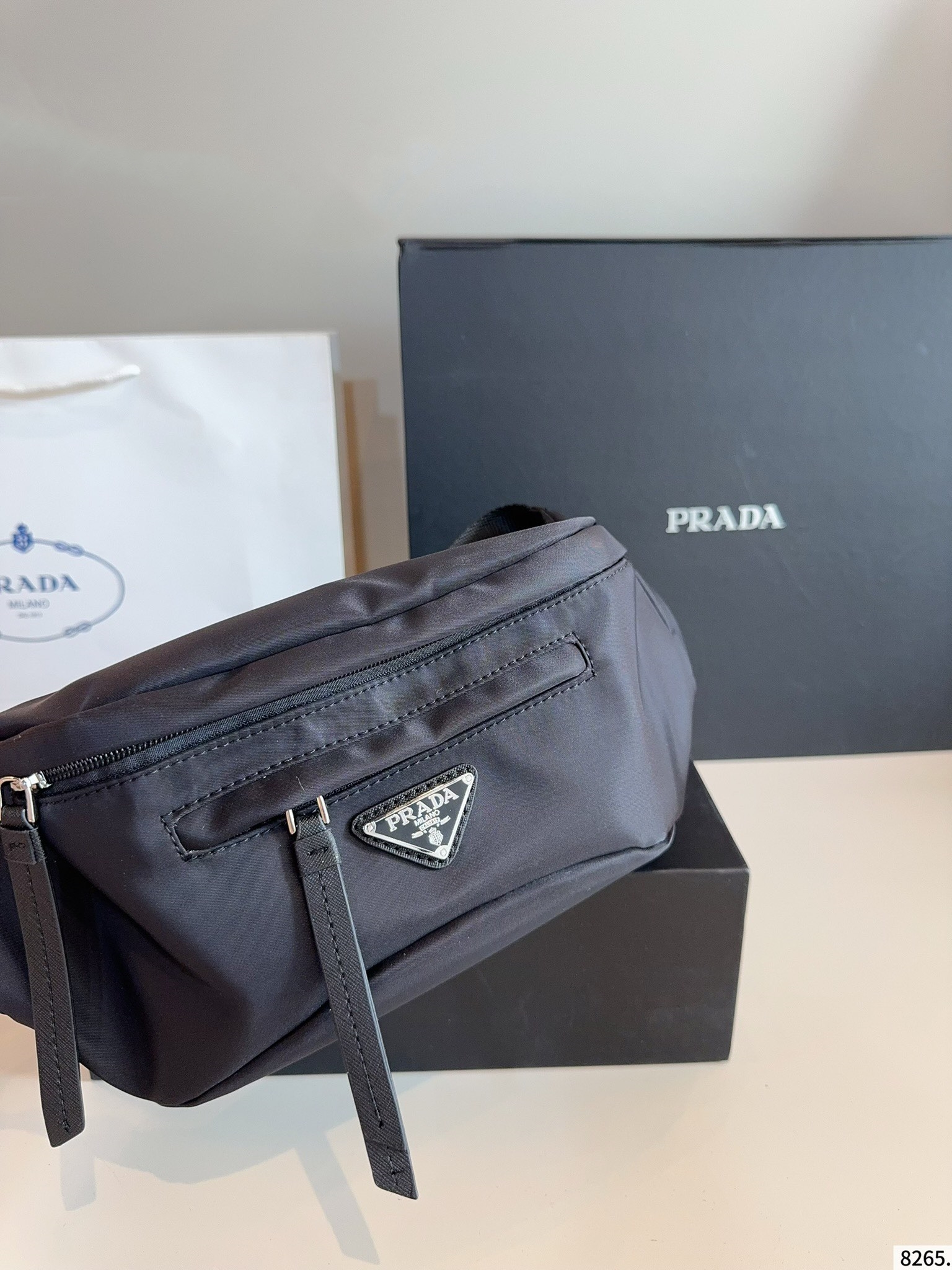 大人気定番商品★PRADA プラダ ウエストバッグ チェストバッグ-BRAND OFF