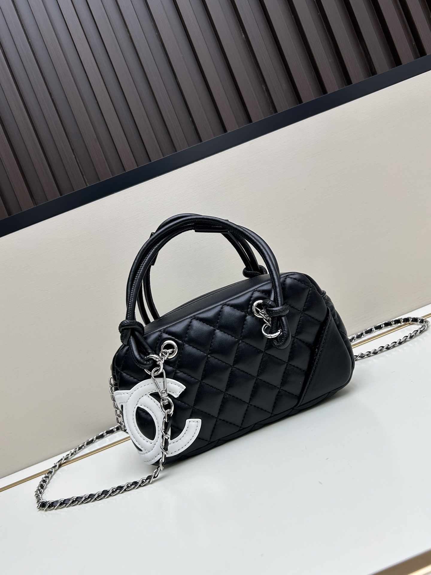 【CHANEL公式旗艦店】シャネル MINI ハンドバッグ-BRAND OFF