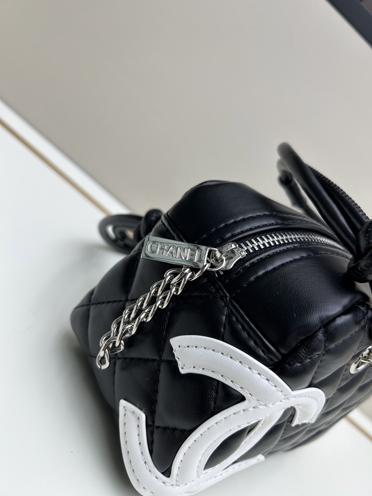 【CHANEL公式旗艦店】シャネル MINI ハンドバッグ-BRAND OFF