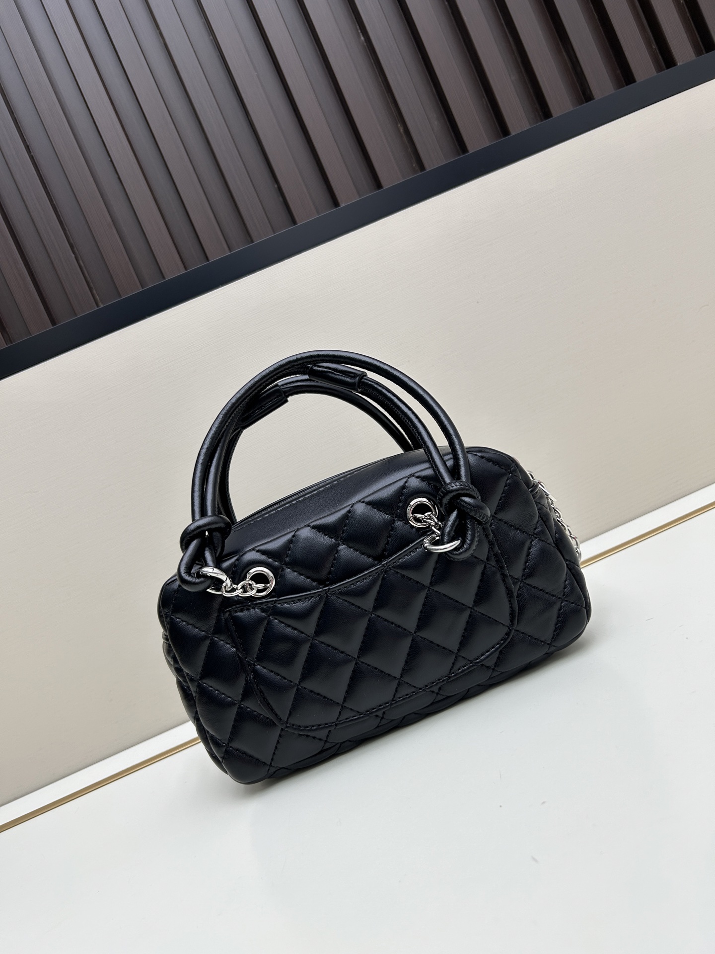 【CHANEL公式旗艦店】シャネル MINI ハンドバッグ-BRAND OFF