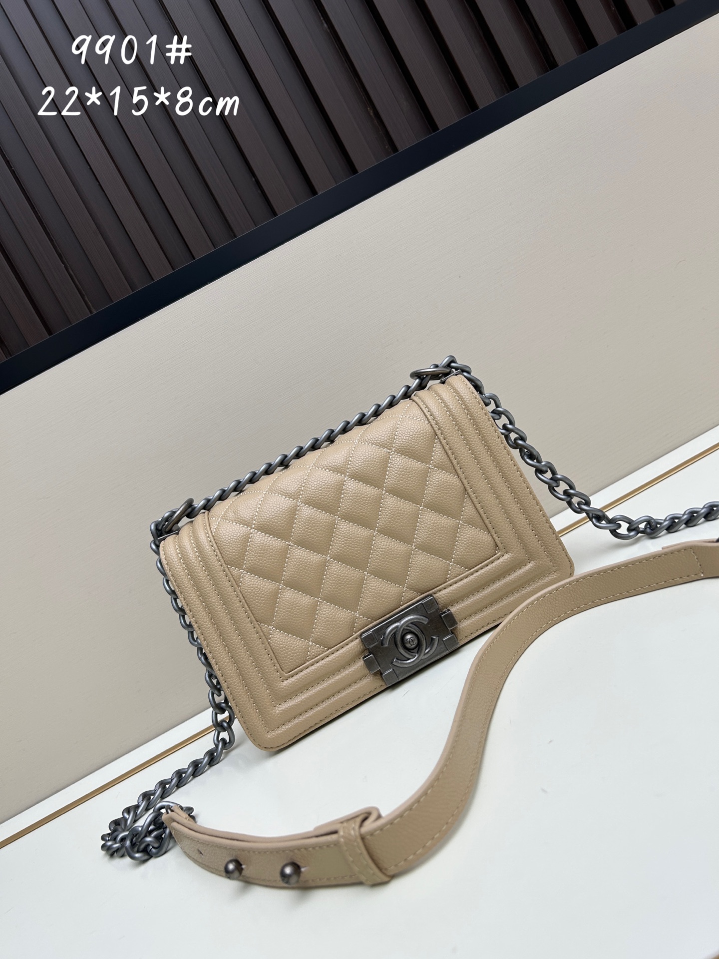 【CHANEL公式旗艦店】シャネル Leboy クロスボディバッグ-BRAND OFF