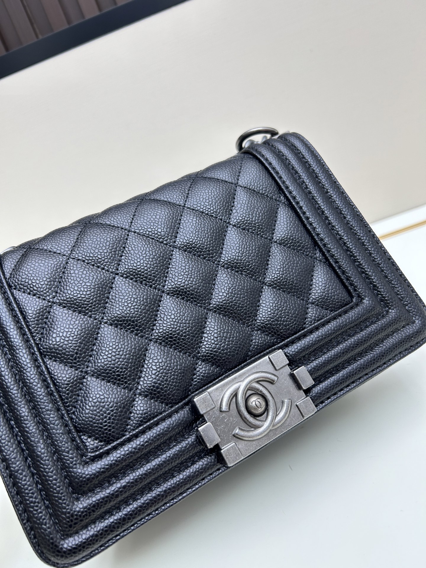 【CHANEL公式旗艦店】シャネル Leboy クロスボディバッグ-BRAND OFF