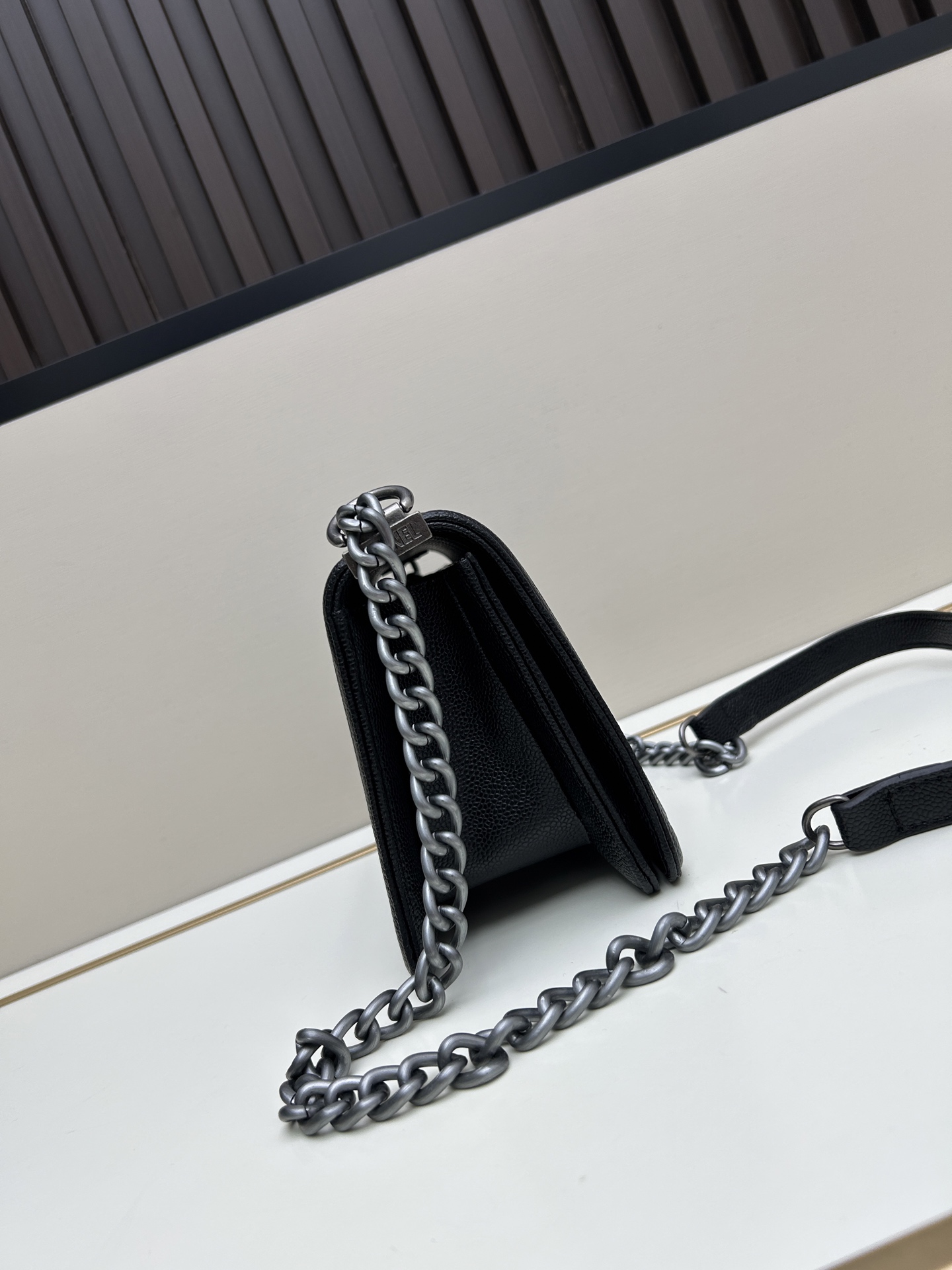 【CHANEL公式旗艦店】シャネル Leboy クロスボディバッグ-BRAND OFF