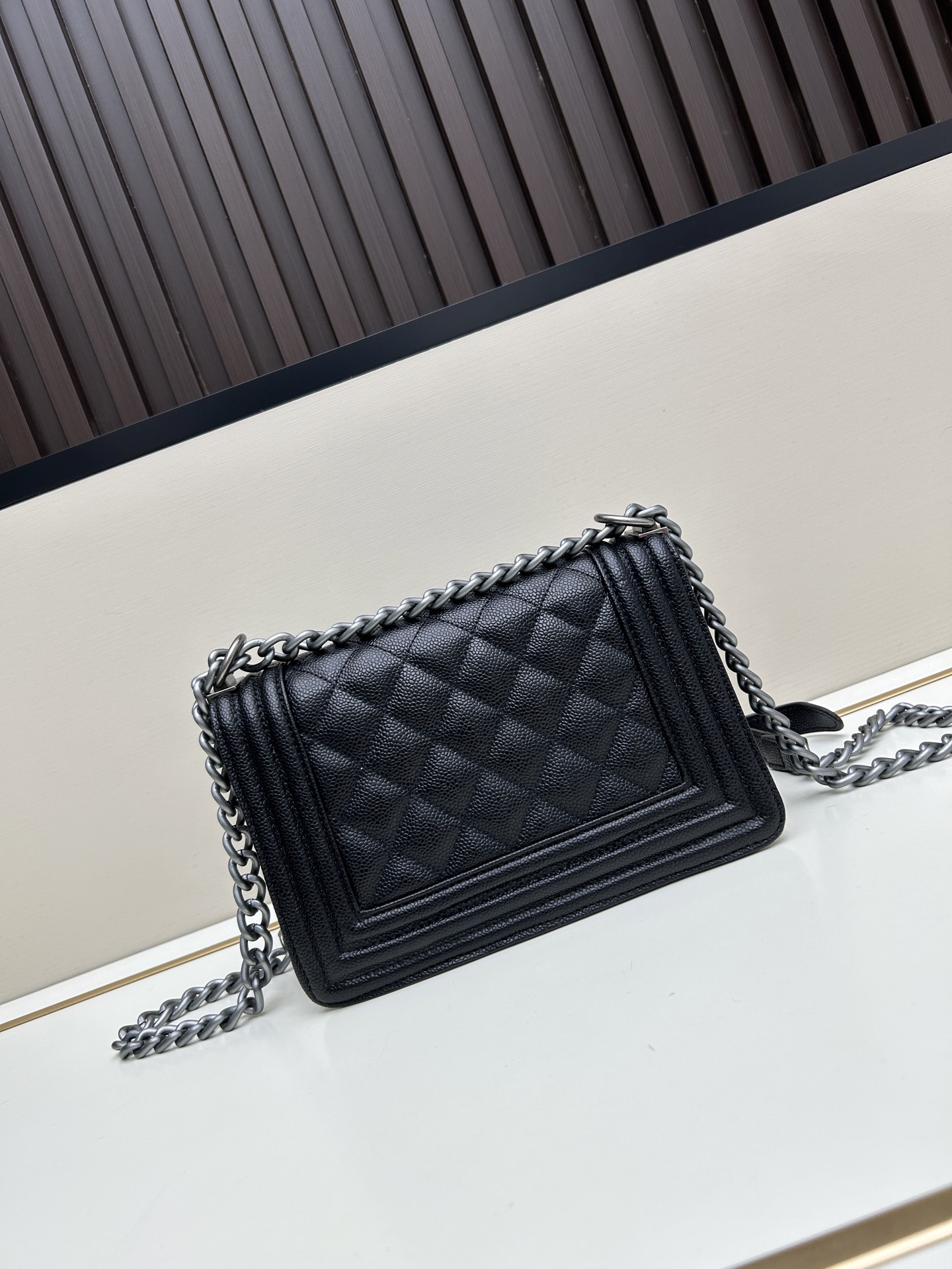 【CHANEL公式旗艦店】シャネル Leboy クロスボディバッグ-BRAND OFF