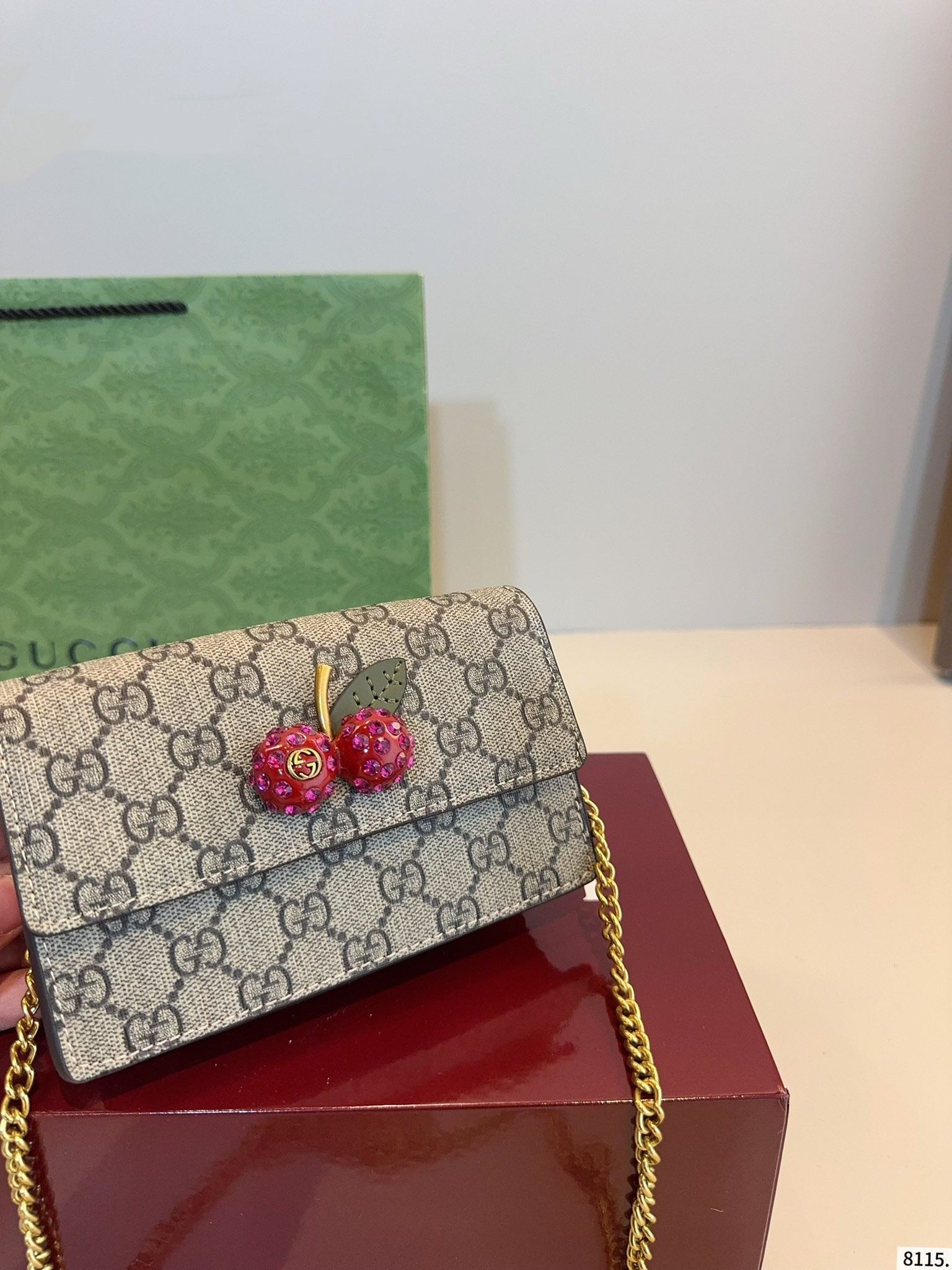 【GUCCI旗艦店】グッチ さくらんぼ チェーンバッグ★人気商品★-BRAND OFF