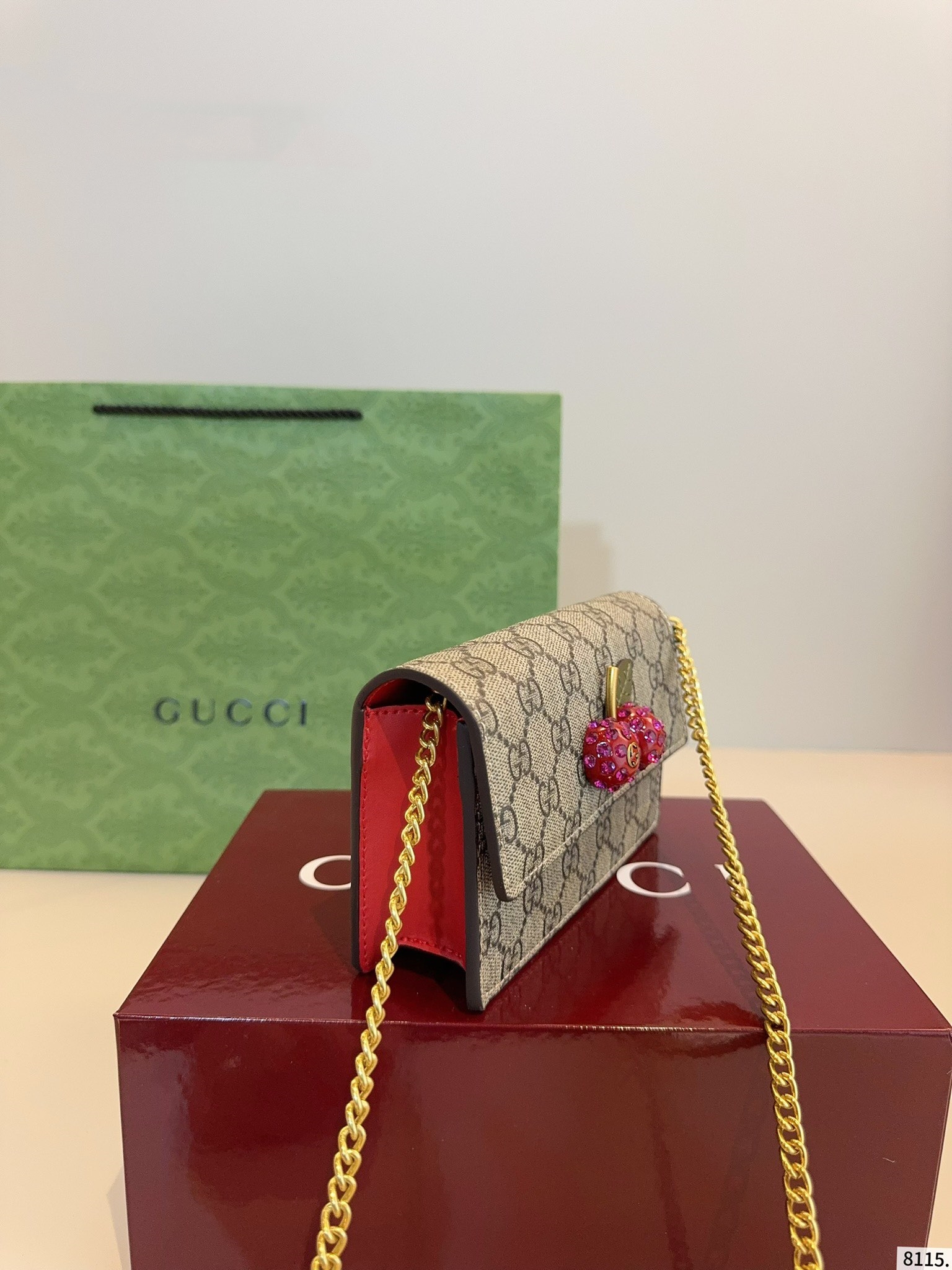 【GUCCI旗艦店】グッチ さくらんぼ チェーンバッグ★人気商品★-BRAND OFF