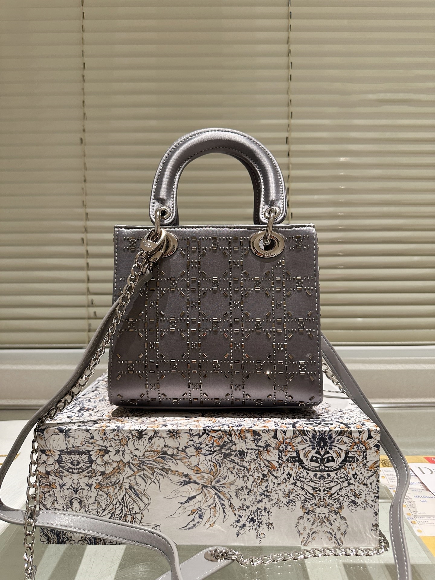 【DIOR公式旗艦店】ディオール Lady ハンドバッグ ショルダーバッグ-BRAND OFF
