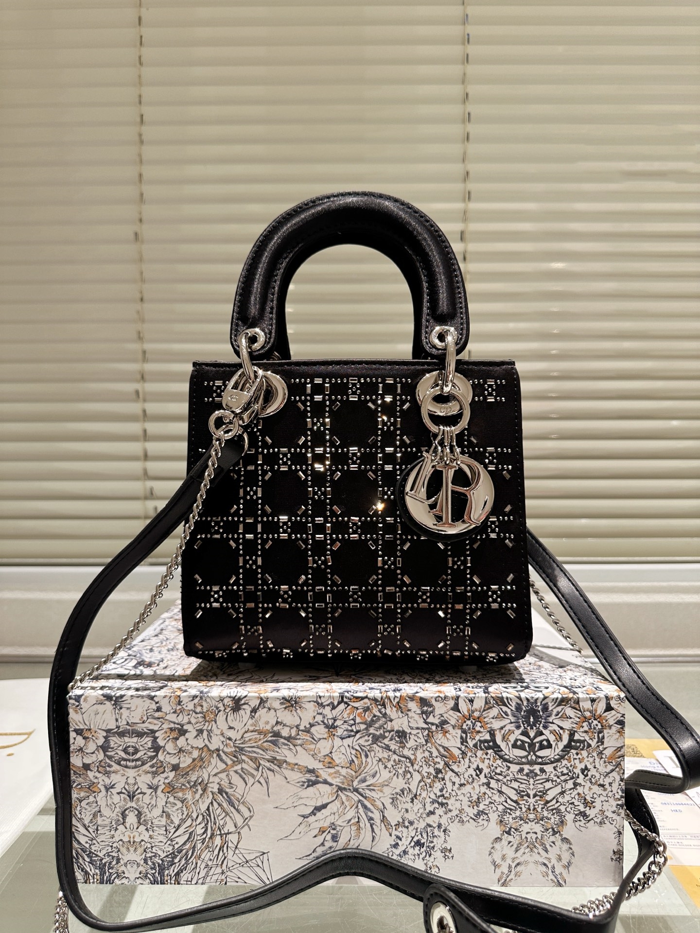 【DIOR公式旗艦店】ディオール Lady ハンドバッグ ショルダーバッグ-BRAND OFF