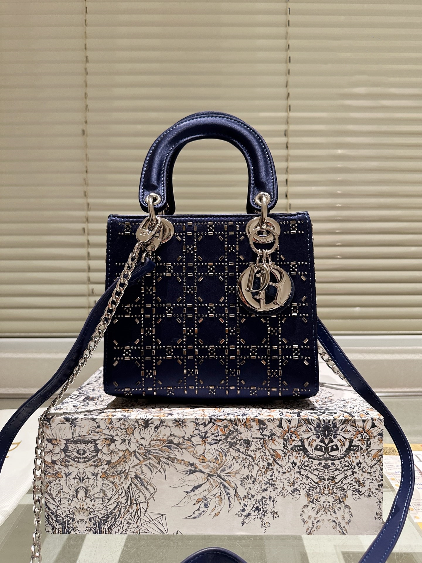 【DIOR公式旗艦店】ディオール Lady ハンドバッグ ショルダーバッグ-BRAND OFF