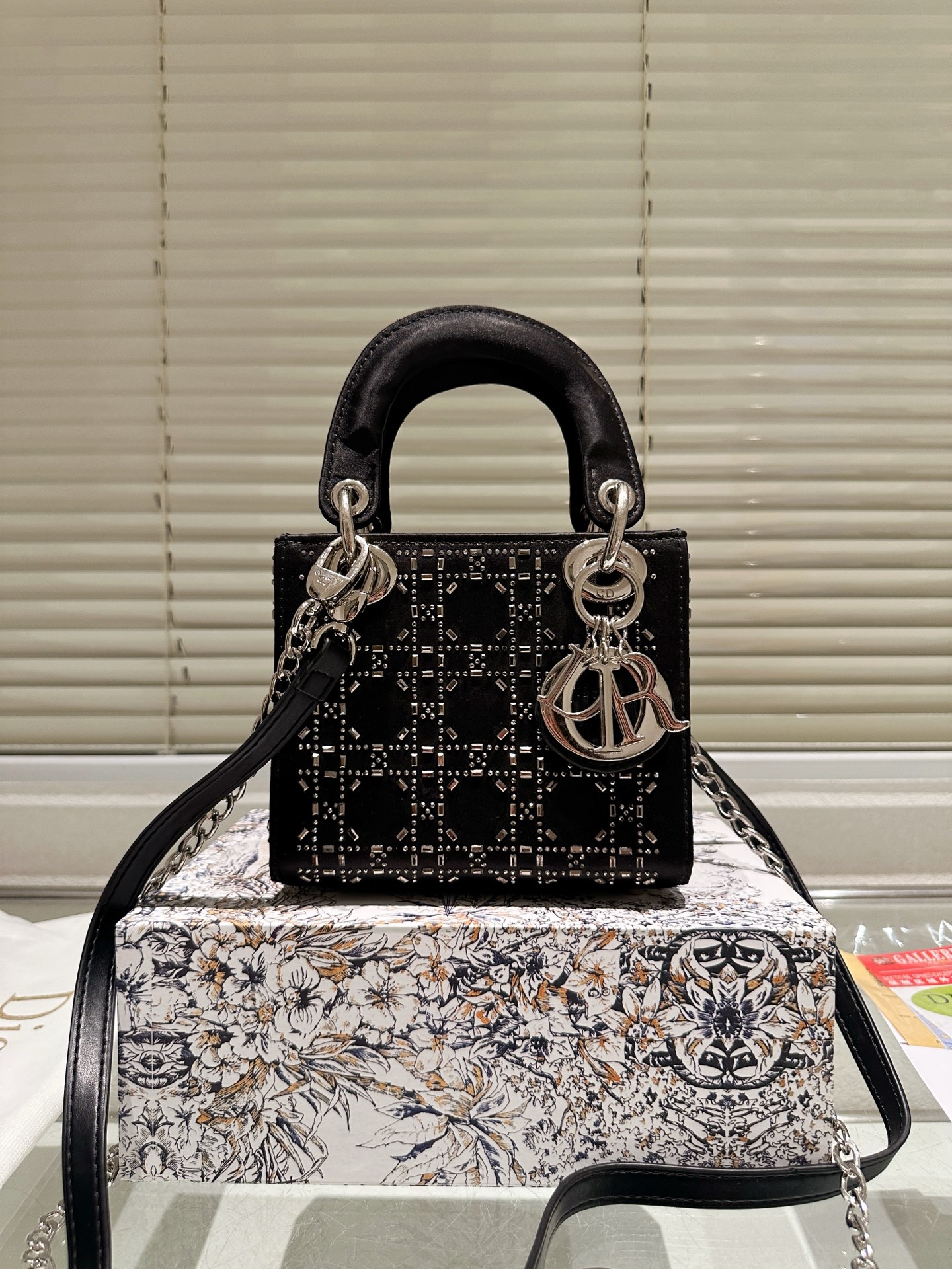 【DIOR公式旗艦店】ディオール Lady ハンドバッグ ショルダーバッグ-BRAND OFF