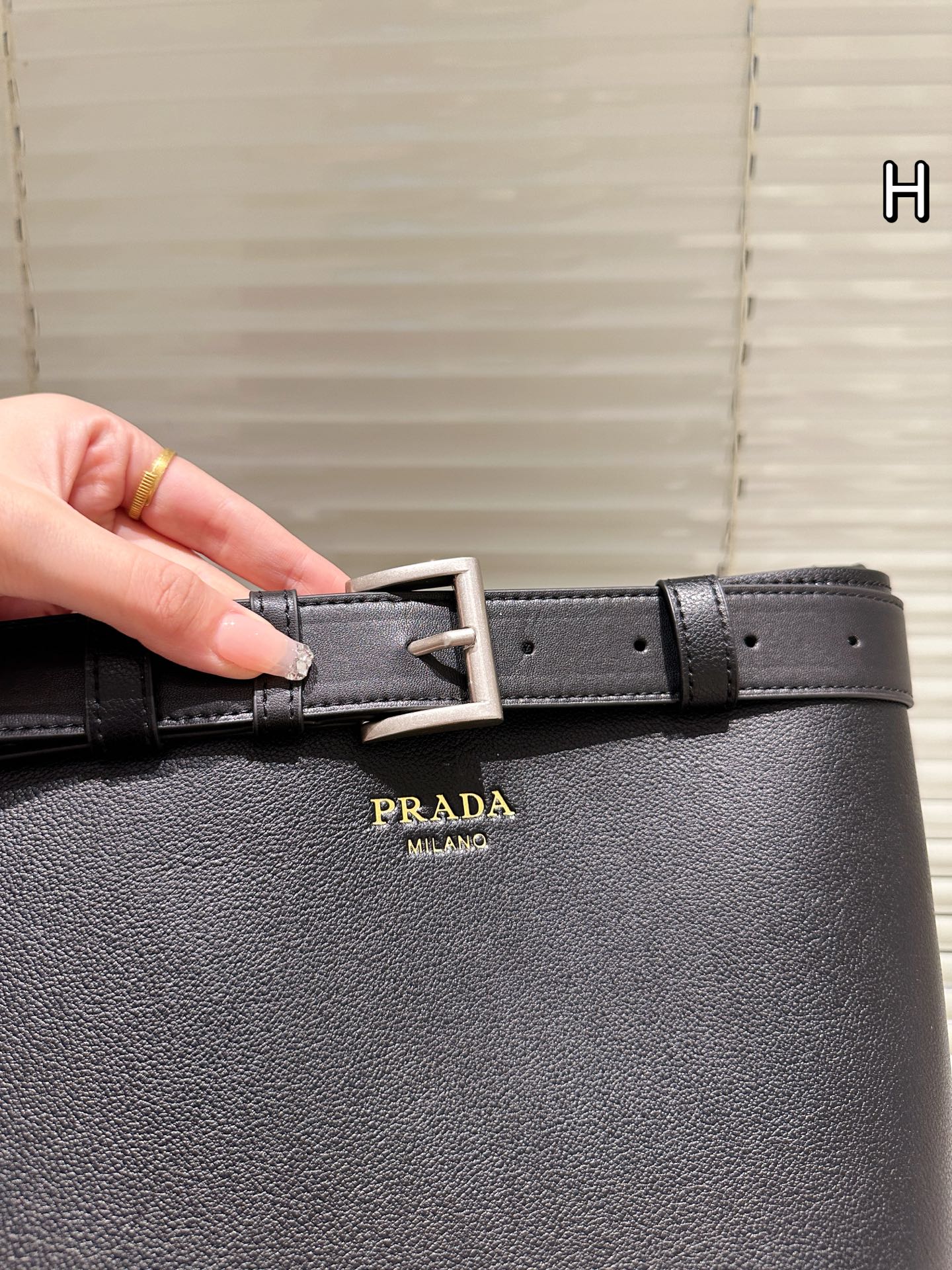 【PRADA公式旗艦店】プラダ TOTE バケットバッグ-BRAND OFF