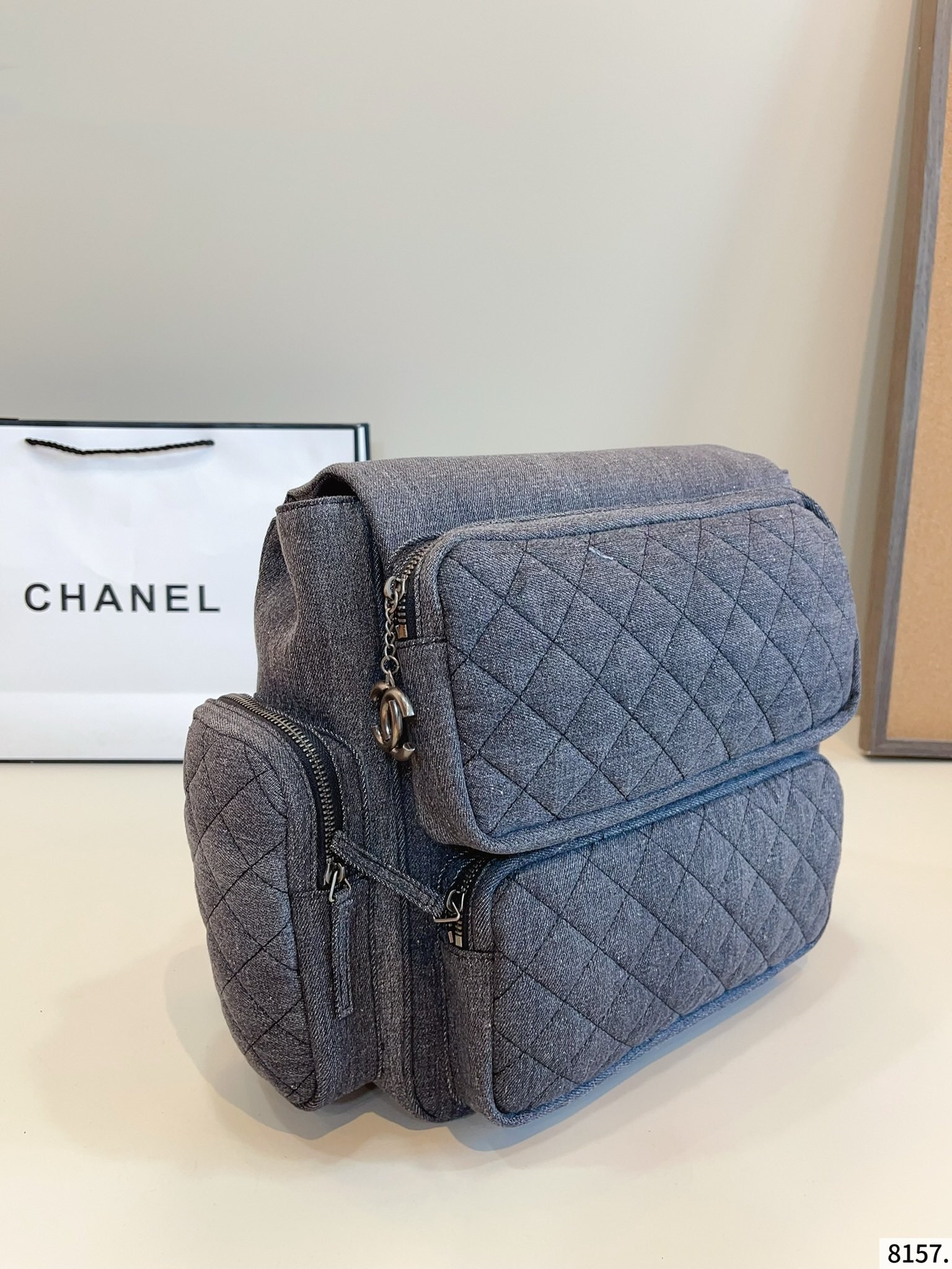 【CHANEL公式旗艦店】シャネル デニムのバックパック 27*12*29cm-BRAND OFF