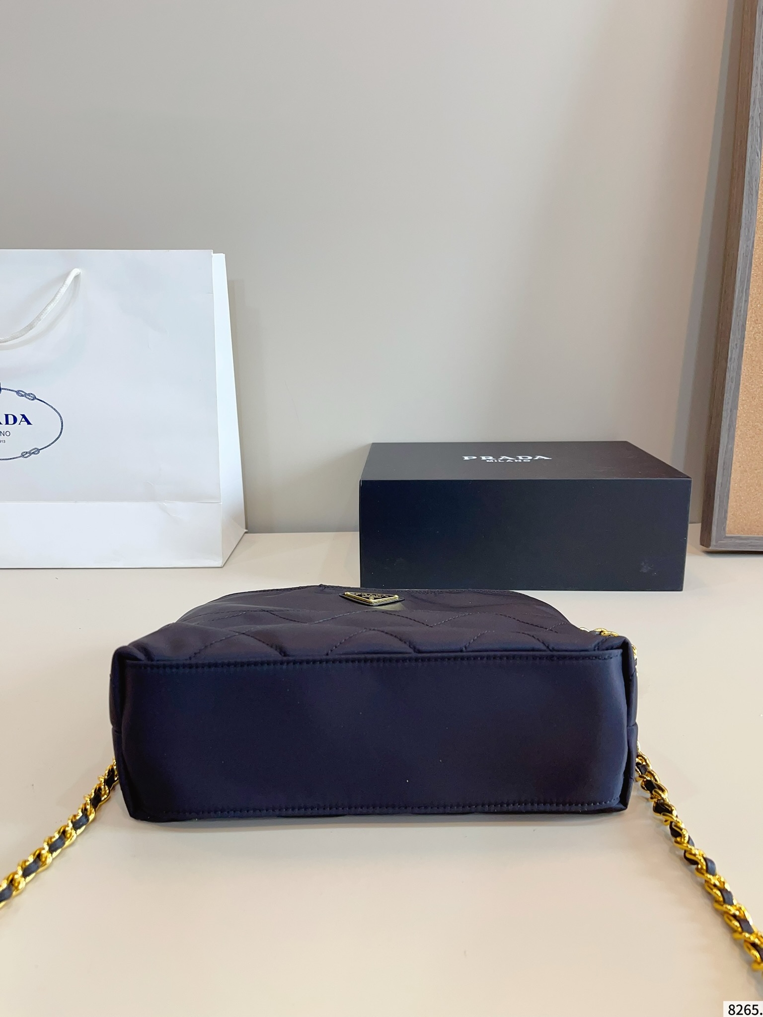 【PRADA公式旗艦店】プラダ ナイロンのトートバッグ★人気商品★-BRAND OFF