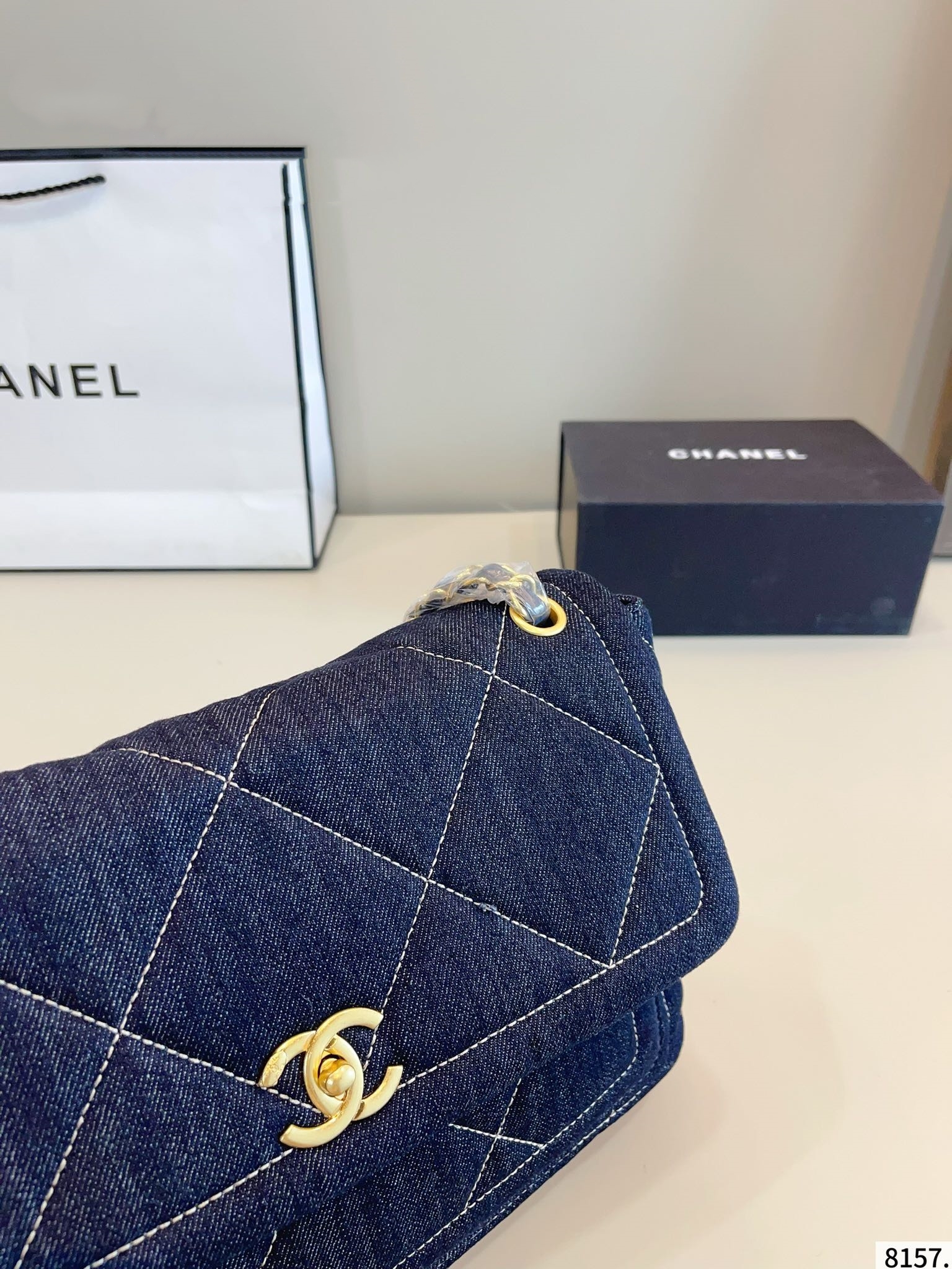 【CHANEL公式旗艦店】シャネル デニムバッグ チェーンバッグ★人気商品★-BRAND OFF