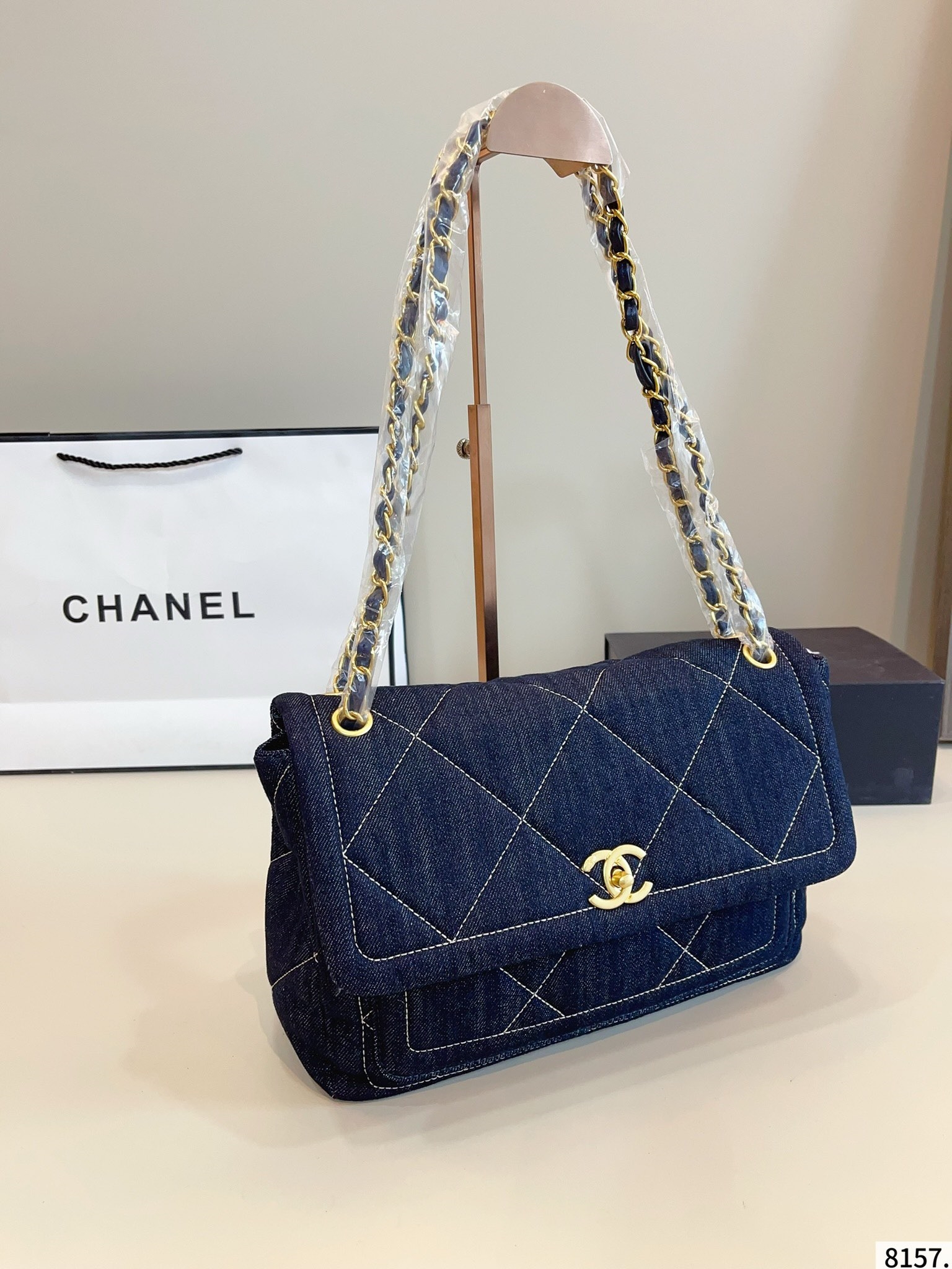 【CHANEL公式旗艦店】シャネル デニムバッグ チェーンバッグ★人気商品★-BRAND OFF