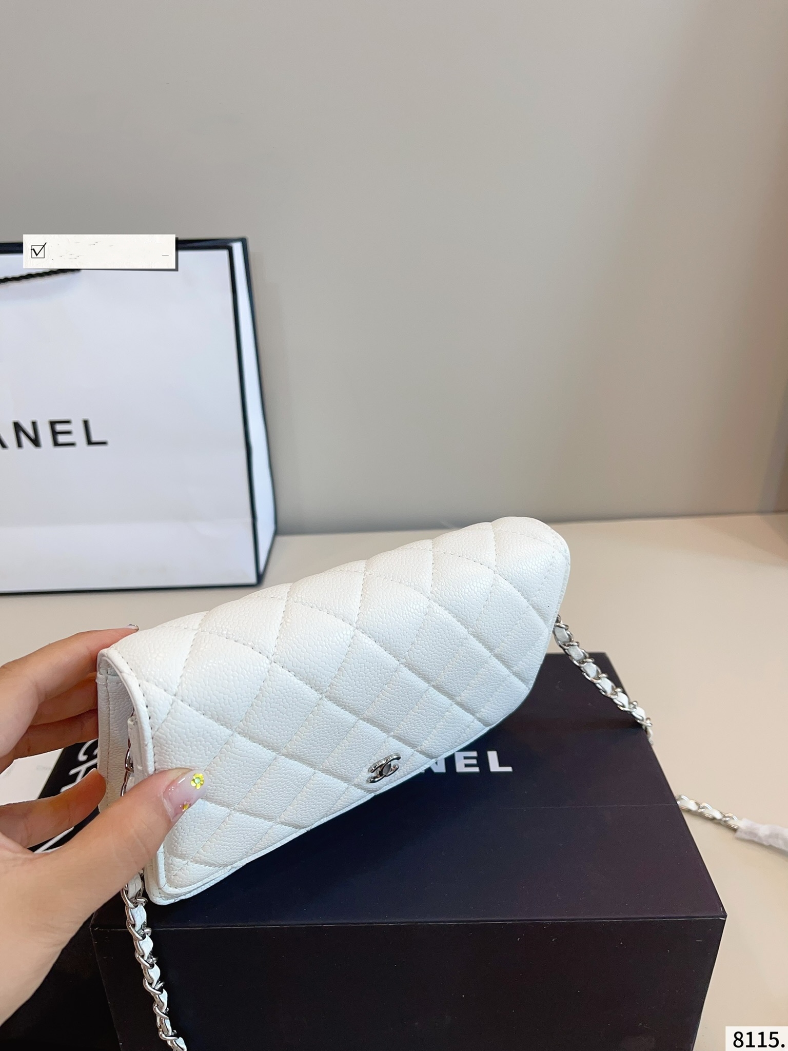 【CHANEL公式旗艦店】シャネル WOC ショルダーバッグ シルバー金具-BRAND OFF