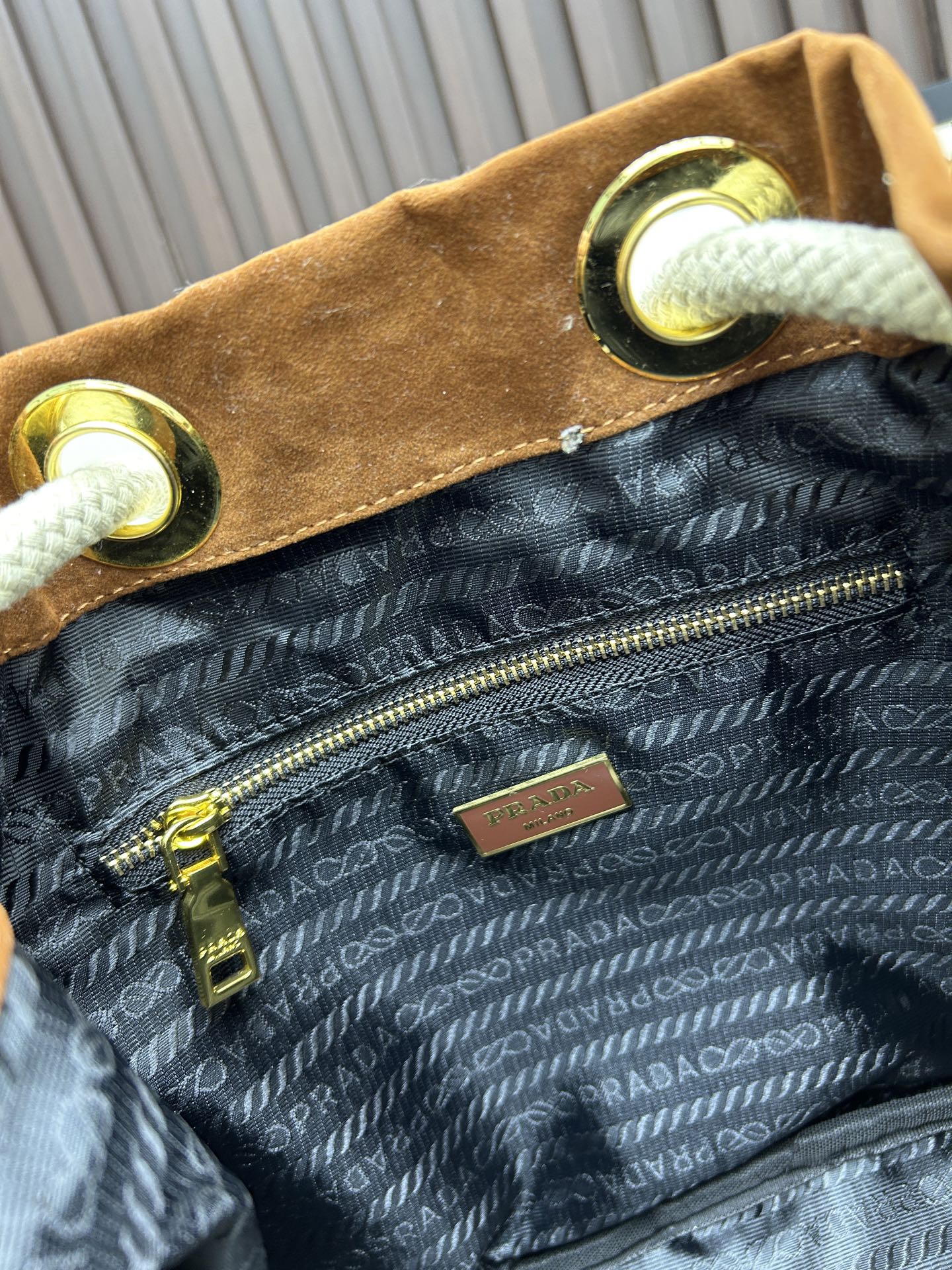【PRADA公式旗艦店】プラダ Mariner バケットバッグ 2547-BRAND OFF