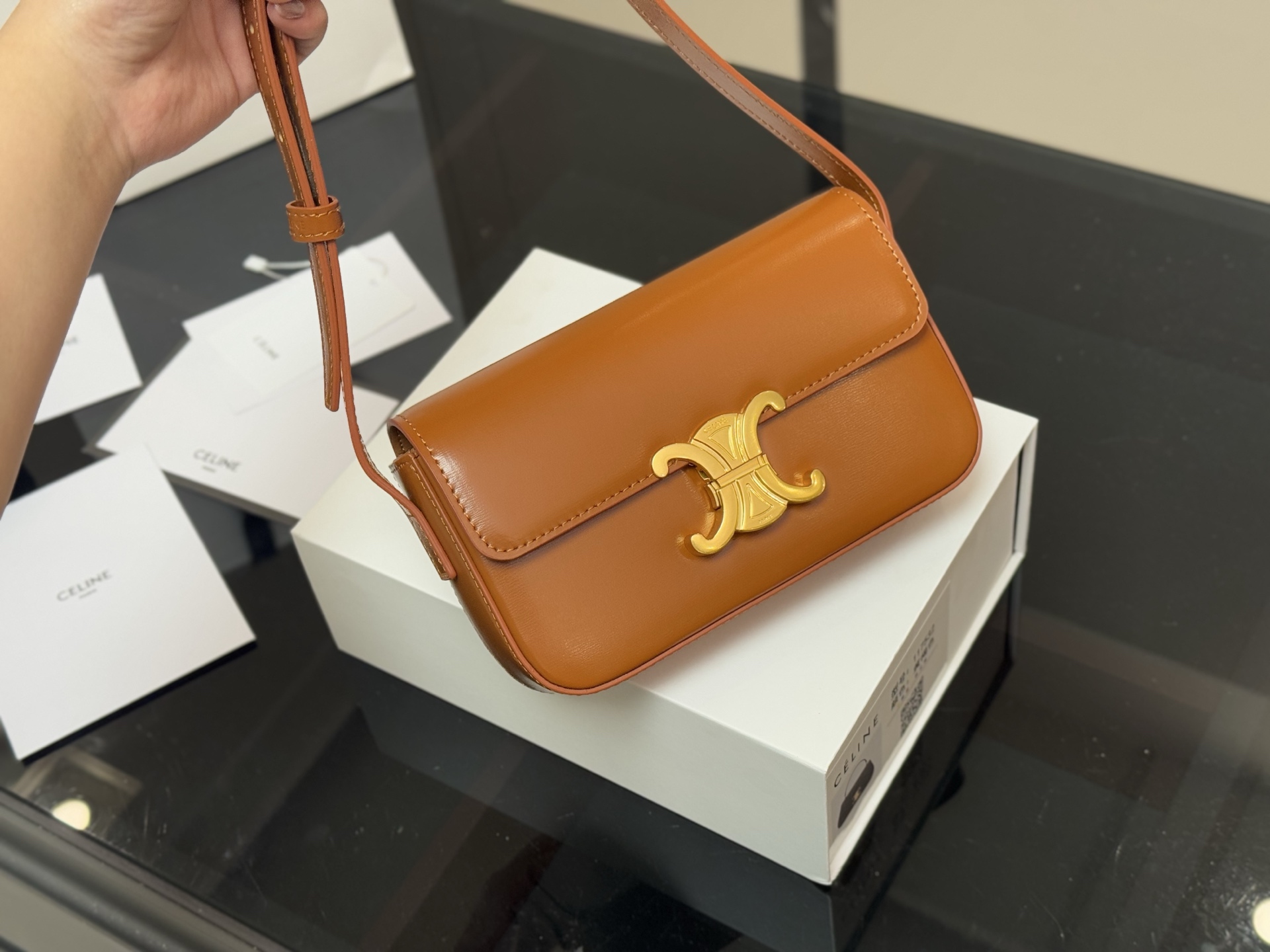 【CELINE公式旗艦店】セリーヌ わきバッグ ハンドバッグ 8色-BRAND OFF