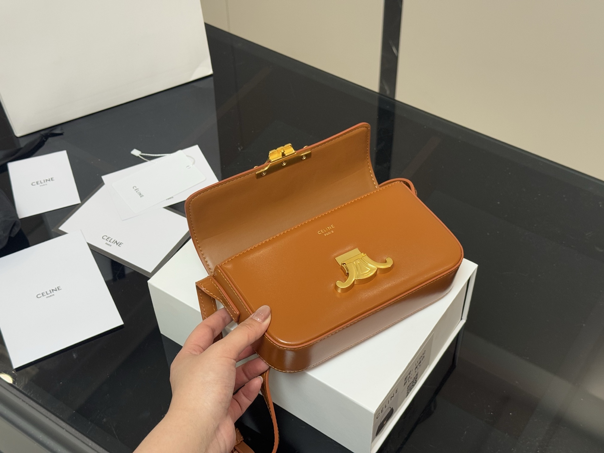 【CELINE公式旗艦店】セリーヌ わきバッグ ハンドバッグ 8色-BRAND OFF