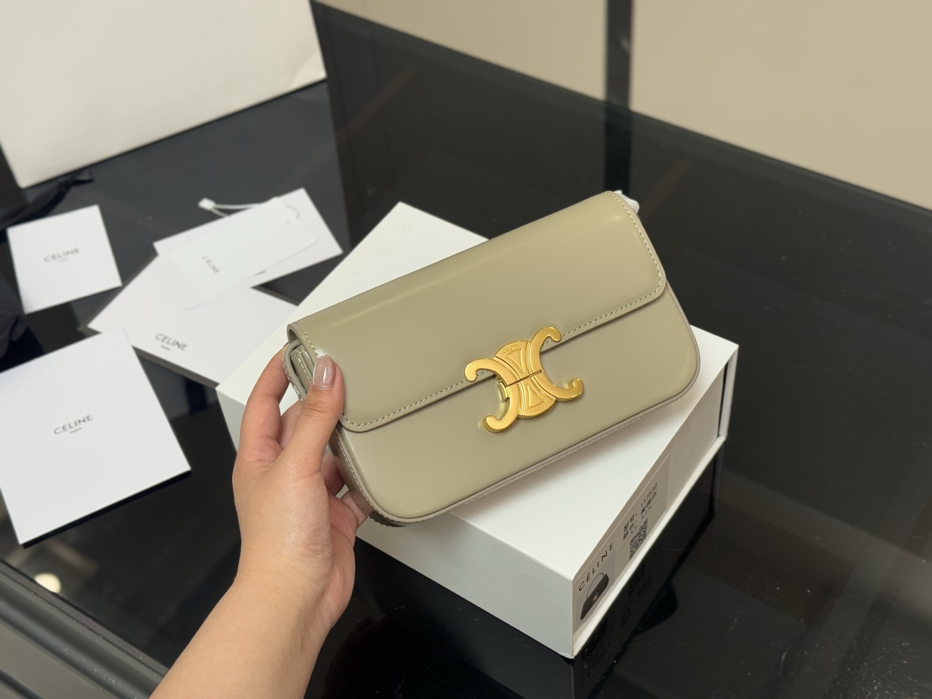 【CELINE公式旗艦店】セリーヌ わきバッグ ハンドバッグ 8色-BRAND OFF