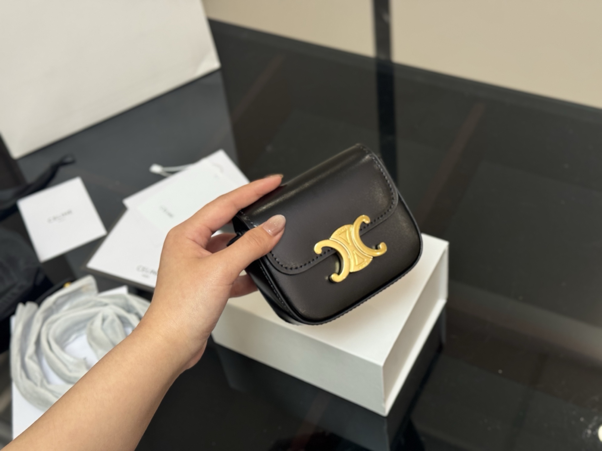 【CELINE公式旗艦店】セリーヌ MINI ショルダーバッグ-BRAND OFF