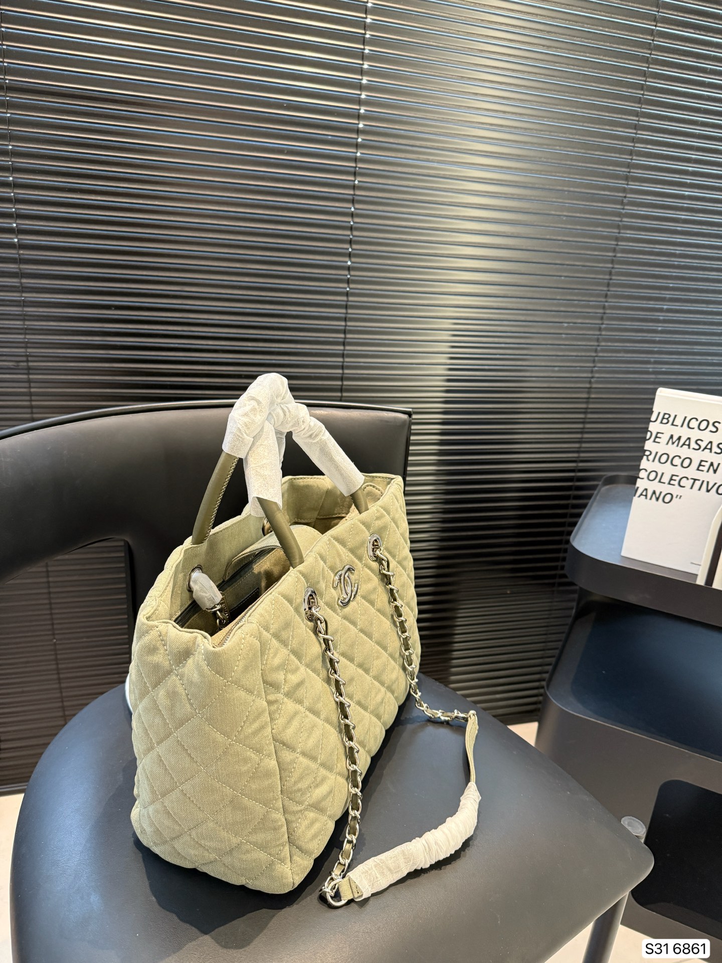 【CHANEL公式旗艦店】シャネル デニムのハンドバッグ  6861-BRAND OFF