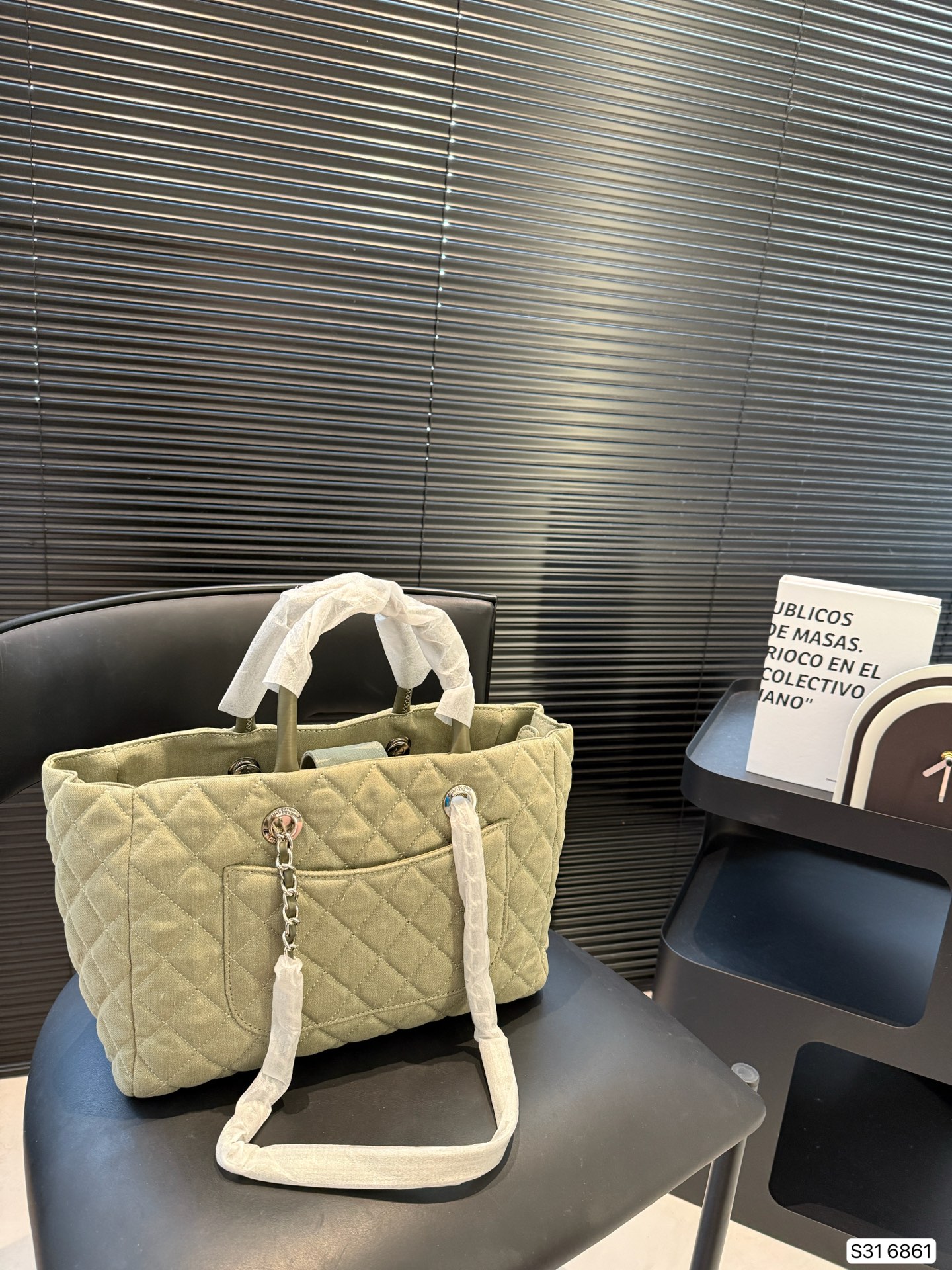 【CHANEL公式旗艦店】シャネル デニムのハンドバッグ  6861-BRAND OFF