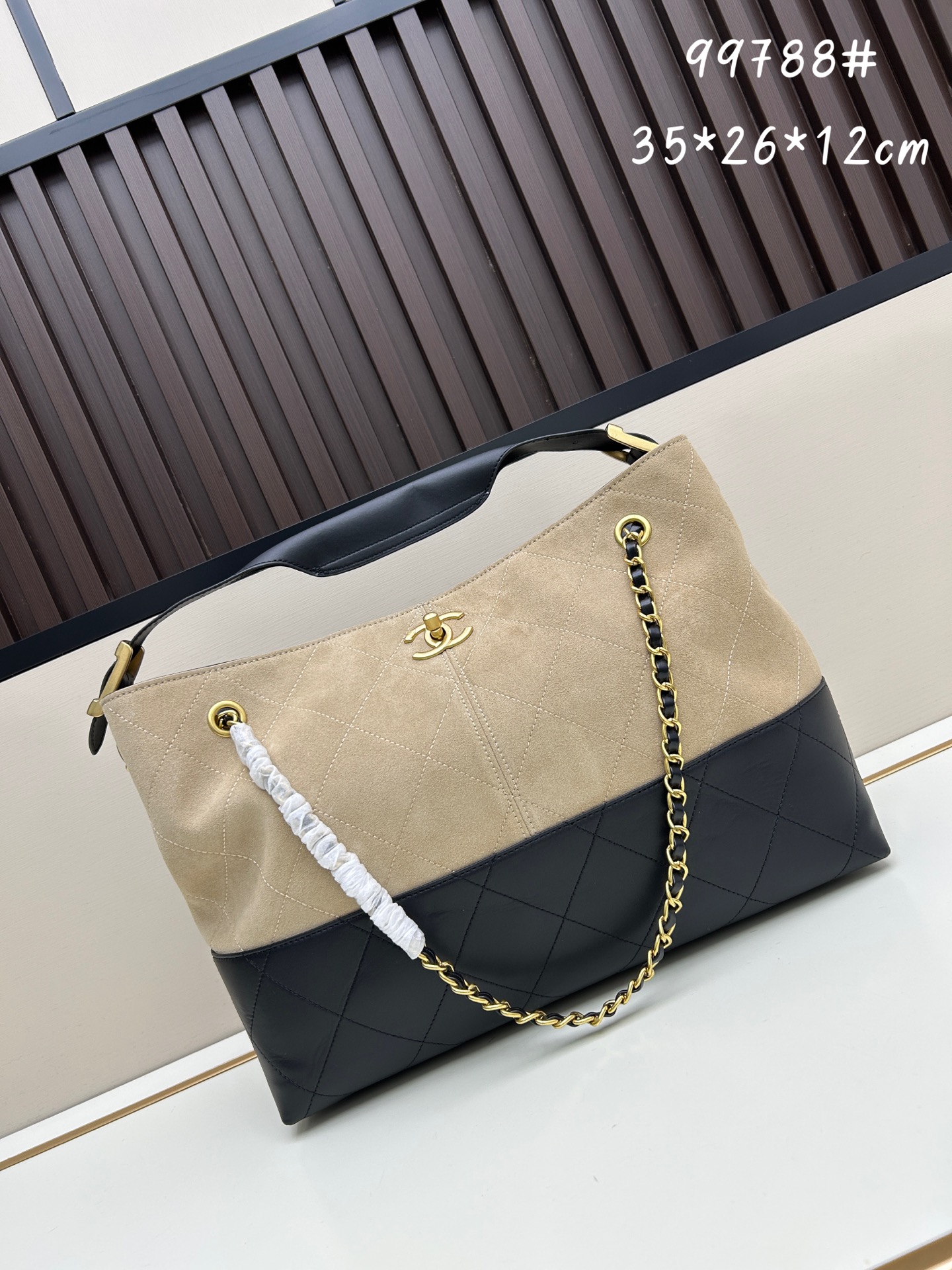 【CHANEL公式旗艦店】シャネル 25A TOTE ハンドバッグ-BRAND OFF