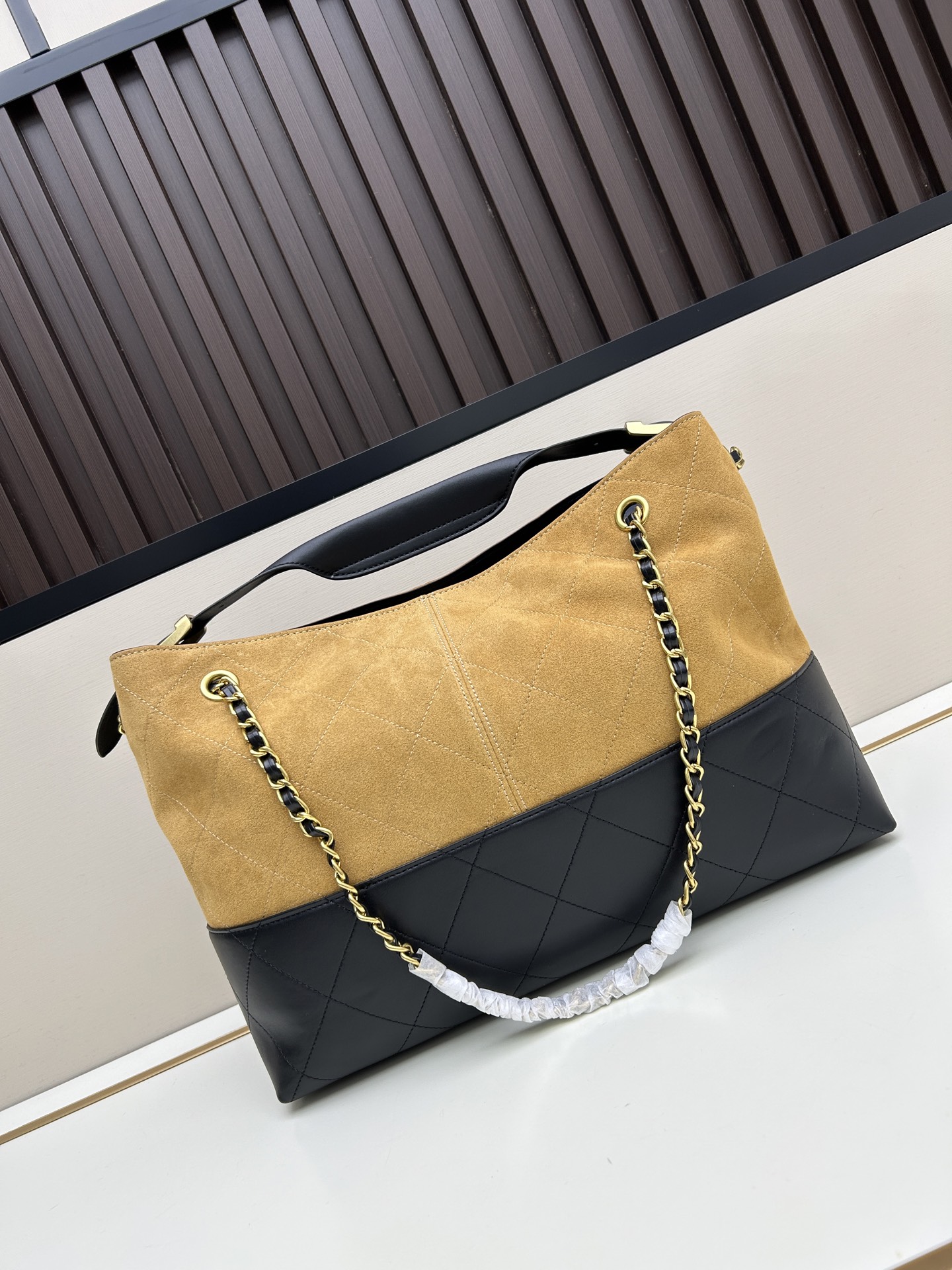 【CHANEL公式旗艦店】シャネル 25A TOTE ハンドバッグ-BRAND OFF