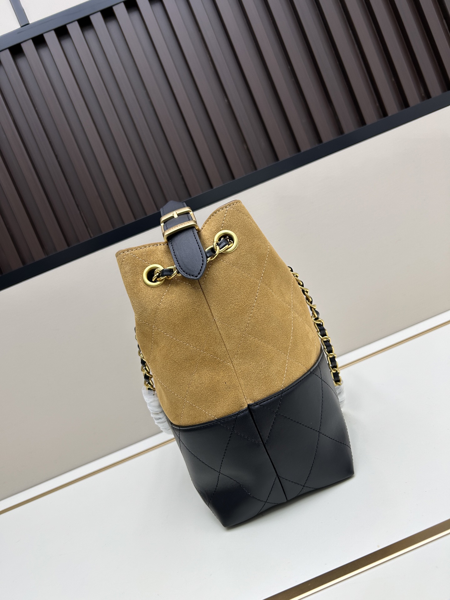 【CHANEL公式旗艦店】シャネル 25A TOTE ハンドバッグ-BRAND OFF