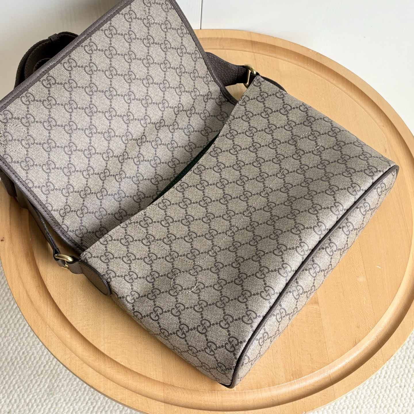 【GUCCI公式旗艦店】グッチ 大人気 クロスボディバッグ ★完売確実の売れ筋★-BRAND OFF