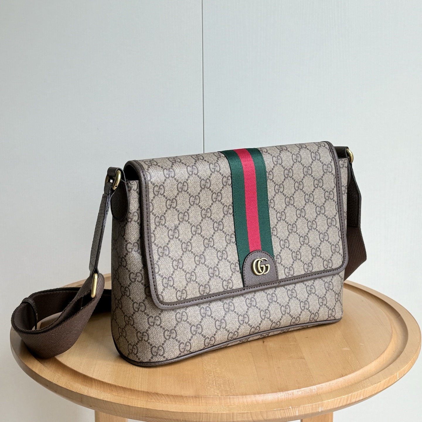 【GUCCI公式旗艦店】グッチ 大人気 クロスボディバッグ ★完売確実の売れ筋★-BRAND OFF