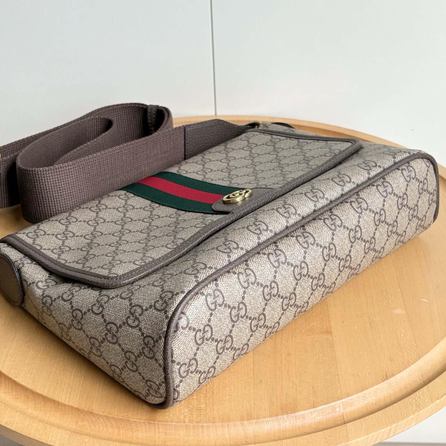 【GUCCI公式旗艦店】グッチ 大人気 クロスボディバッグ ★完売確実の売れ筋★-BRAND OFF