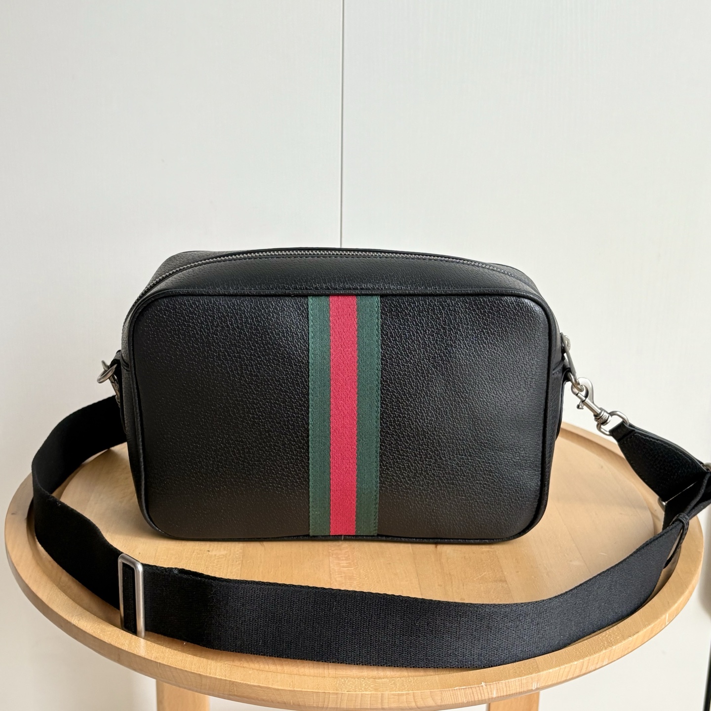【GUCCI公式旗艦店】グッチ 大人気 クロスボディバッグ 834468-BRAND OFF