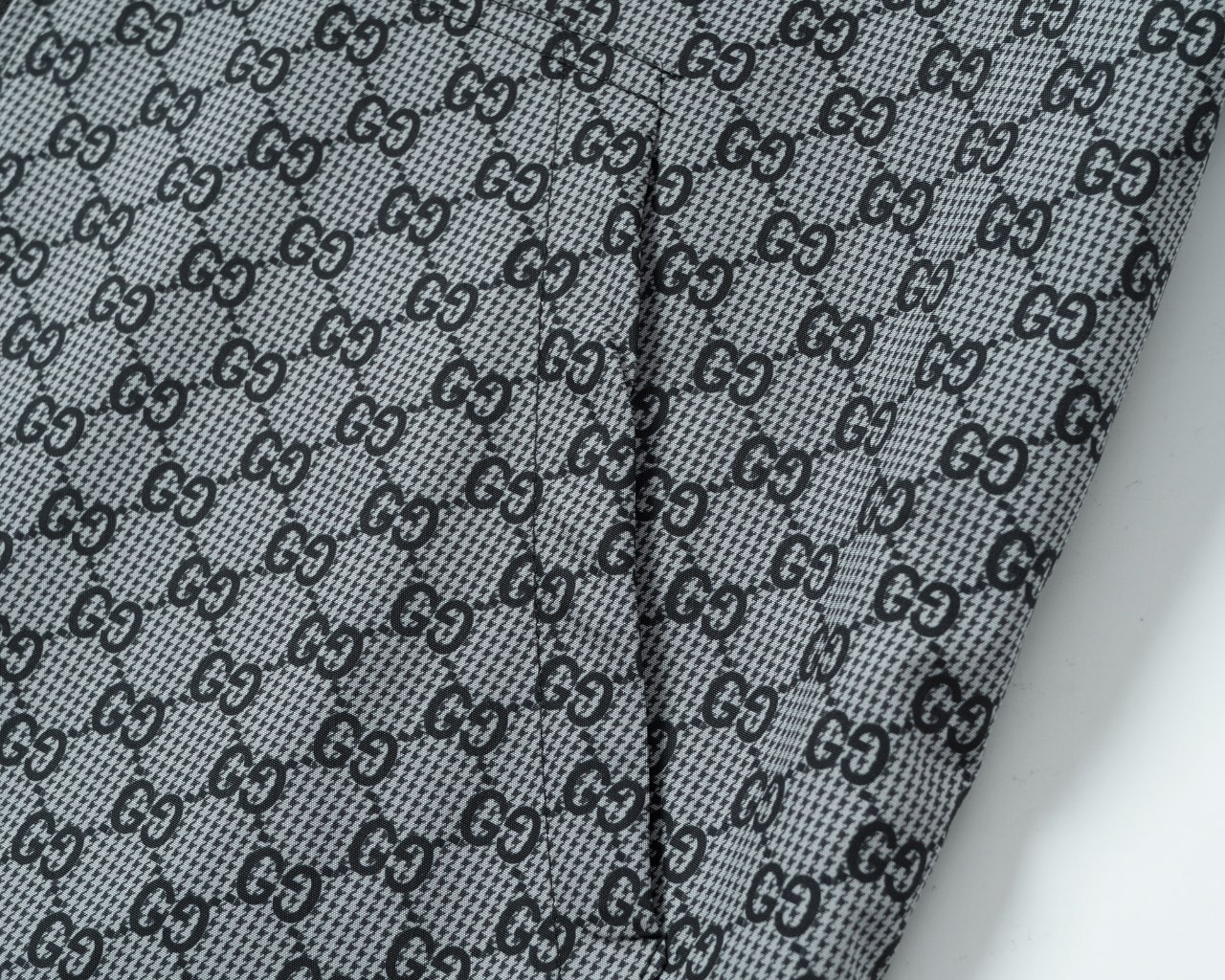 【GUCCI旗艦店】グッチ ジャケット 、ご好評に付き再入荷！-BRAND OFF