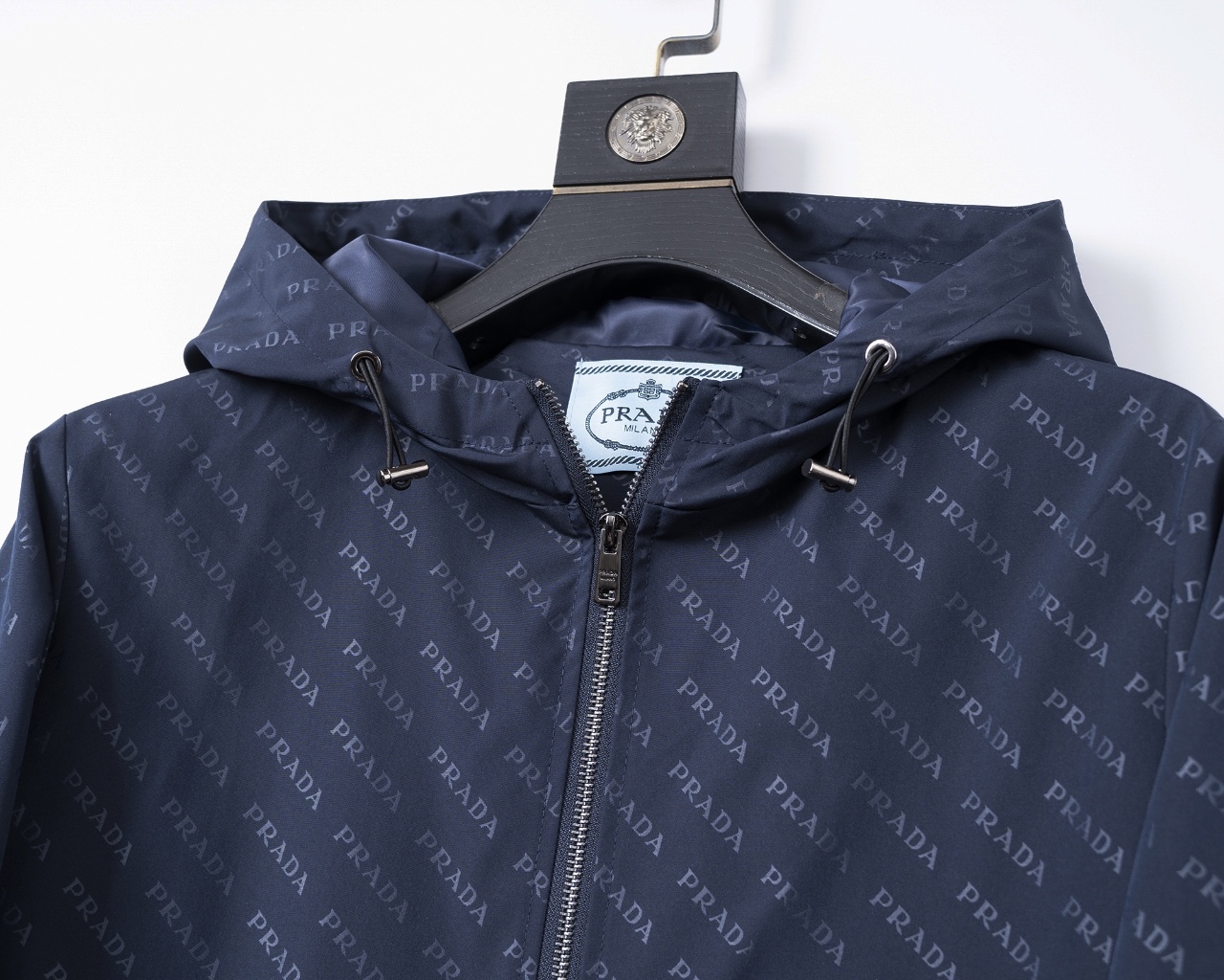 【PRADA旗艦店】プラダ ジャケット ご好評に付き再入荷！-BRAND OFF