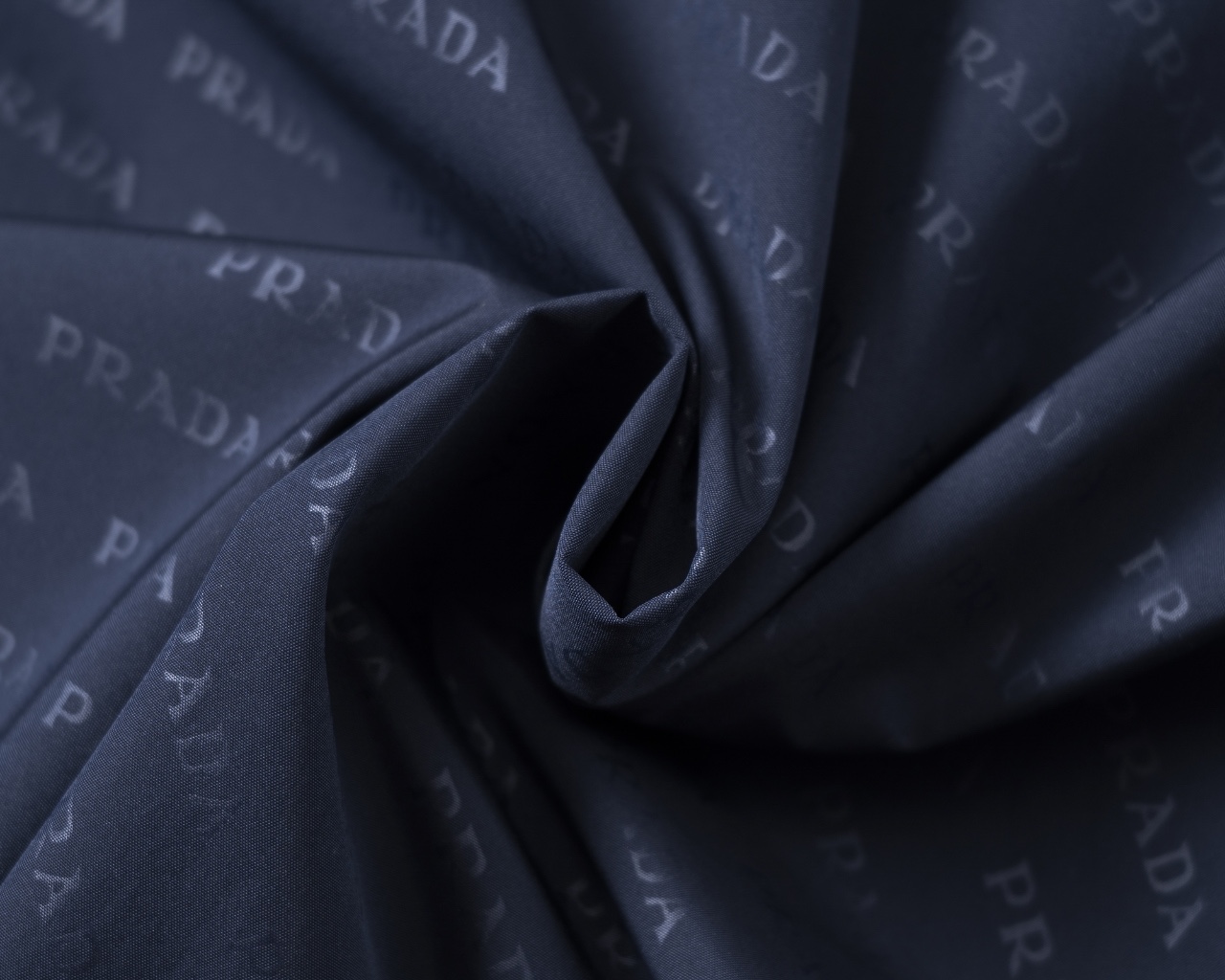 【PRADA旗艦店】プラダ ジャケット ご好評に付き再入荷！-BRAND OFF