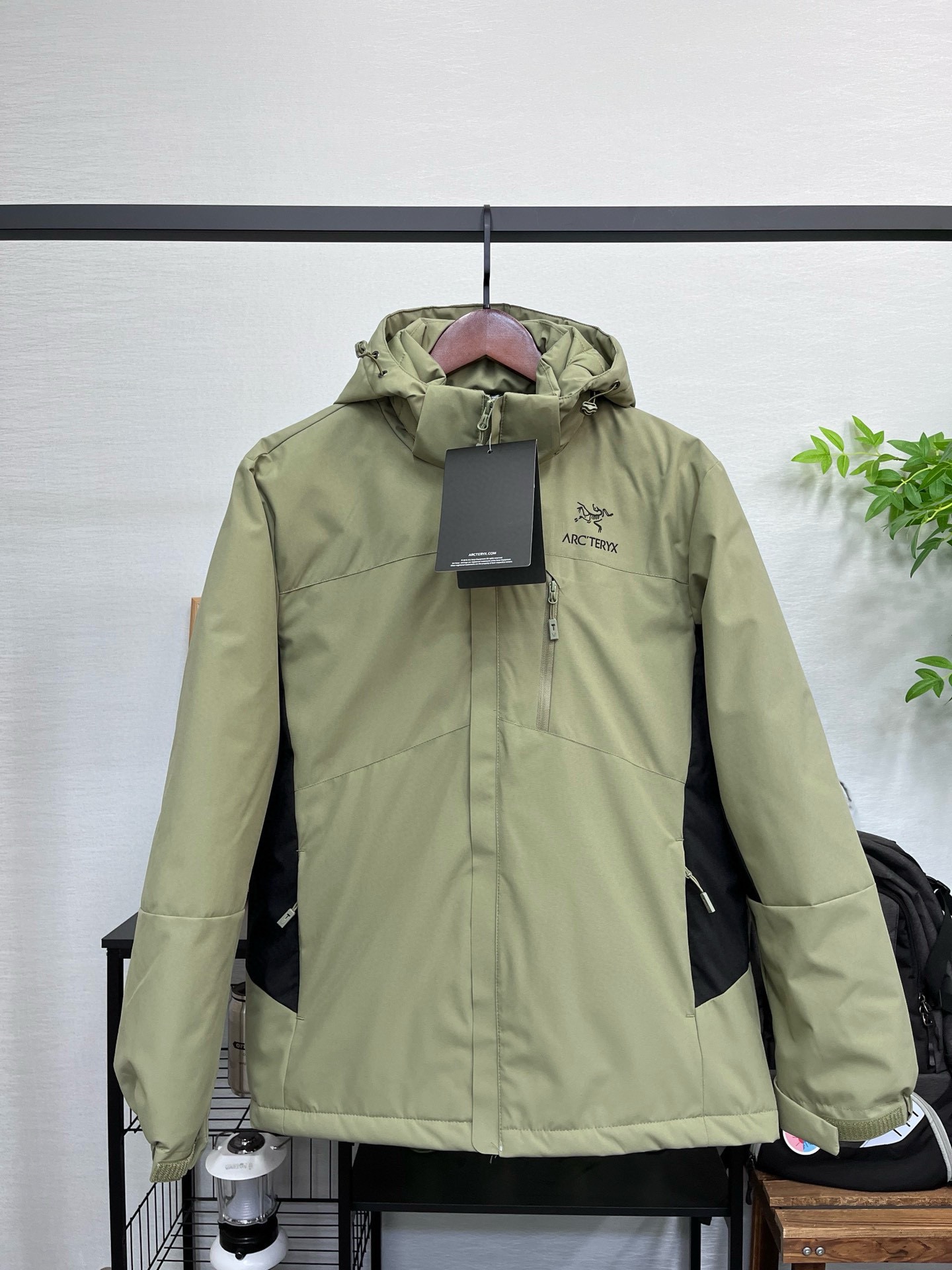 【ARC'TERYX旗艦店】ダウンジャケット 男女兼用 ご好評に付き再入荷！-BRAND OFF