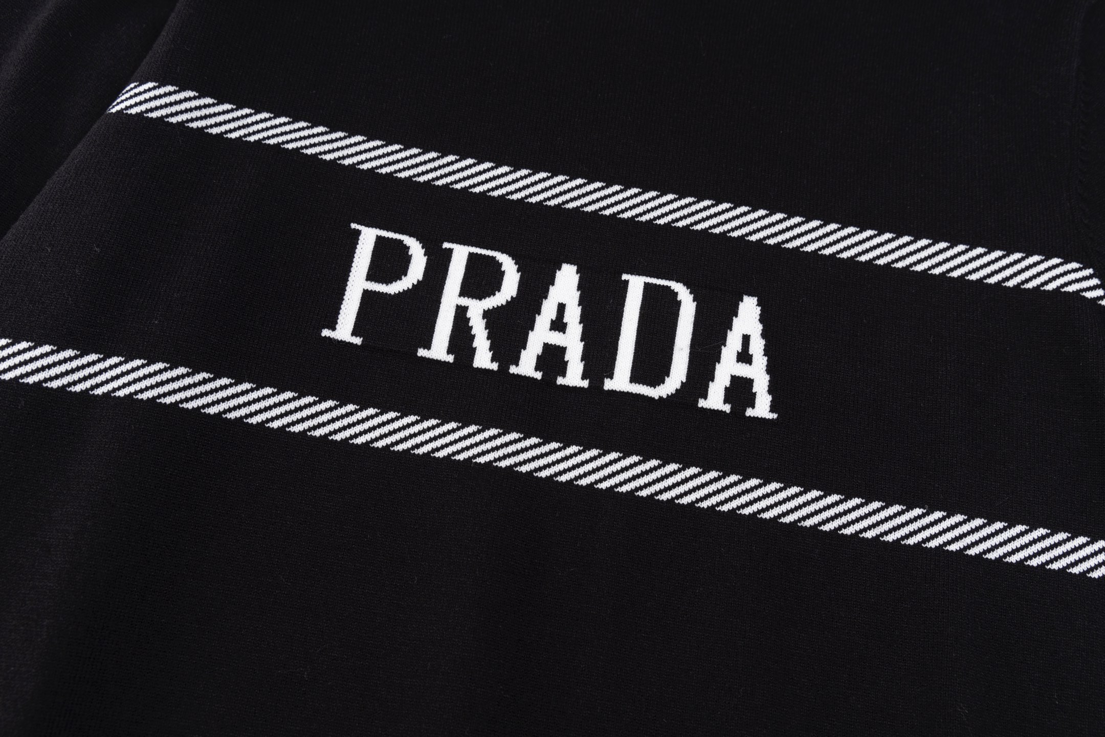 【PRADA旗艦店】プラダ セーター ご好評に付き再入荷！-BRAND OFF