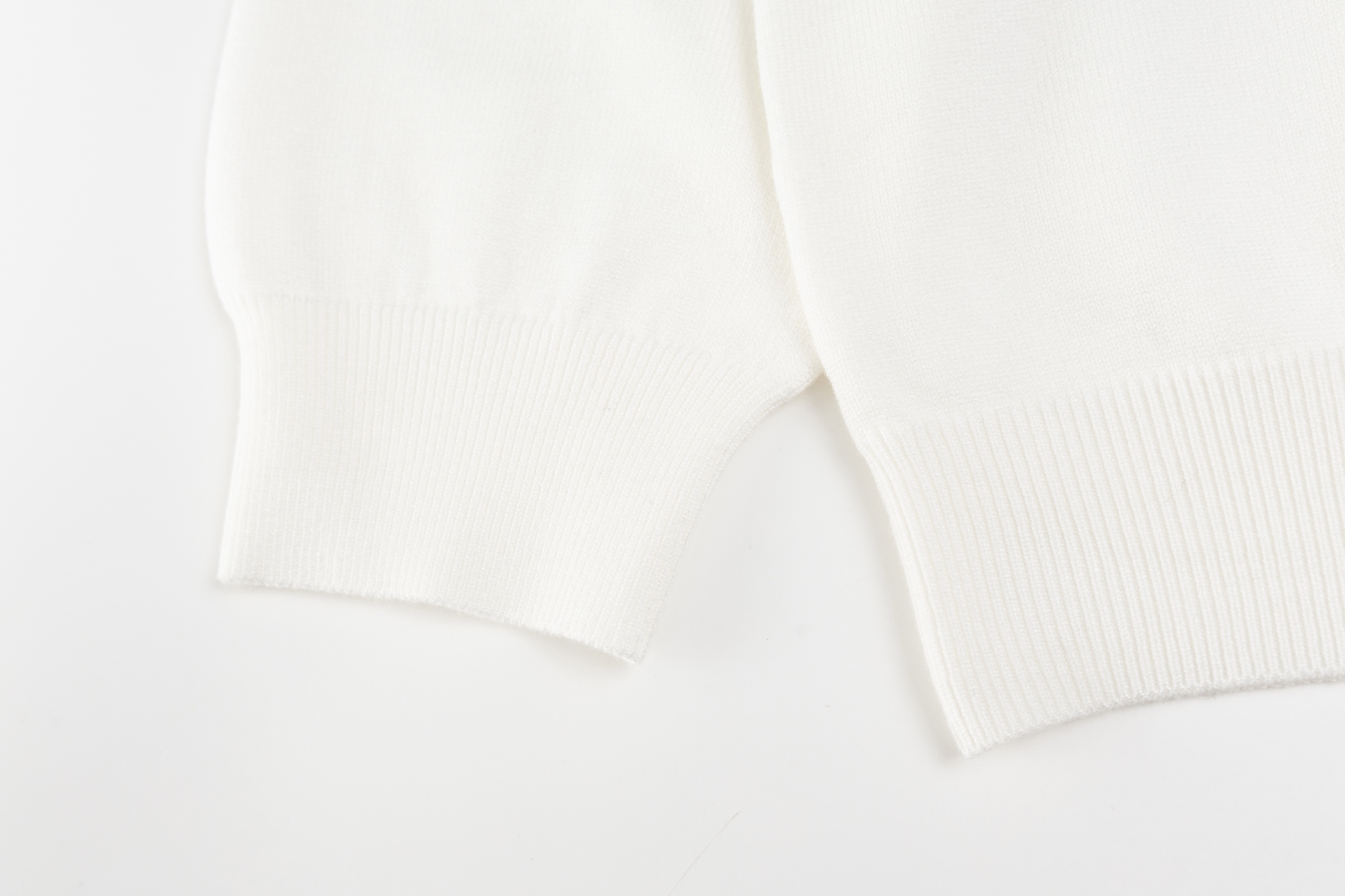 【PRADA旗艦店】プラダ セーター ご好評に付き再入荷！-BRAND OFF