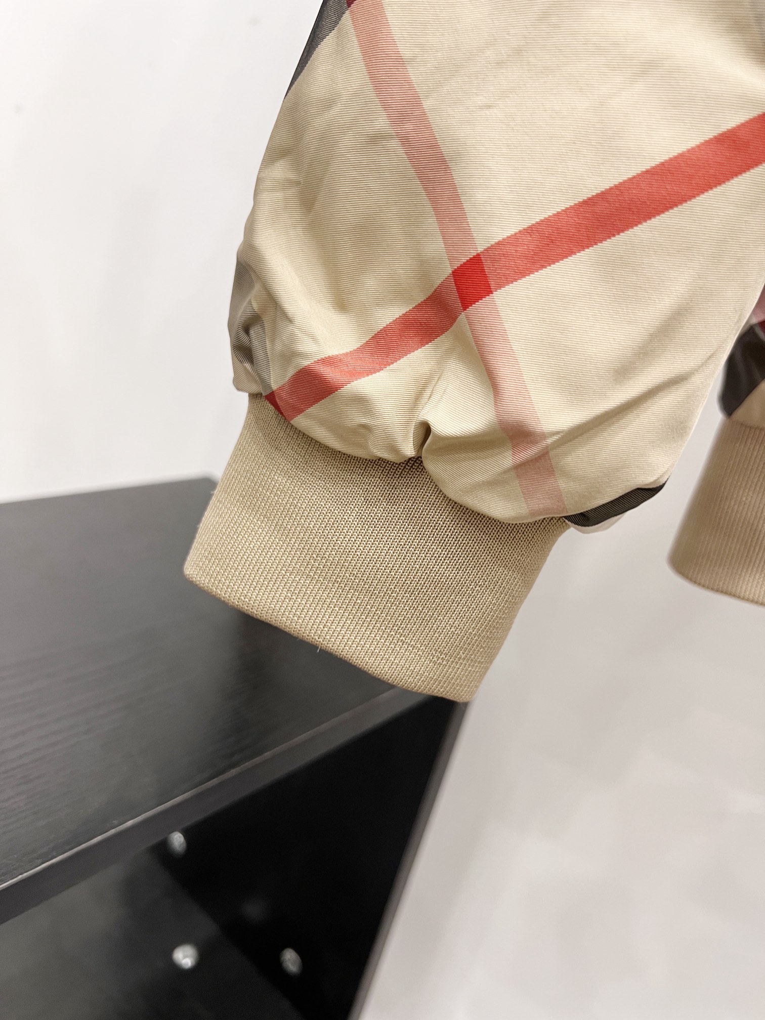 【BURBERRY旗艦店】バーバリー 綿服のコート ご好評に付き再入荷！-BRAND OFF