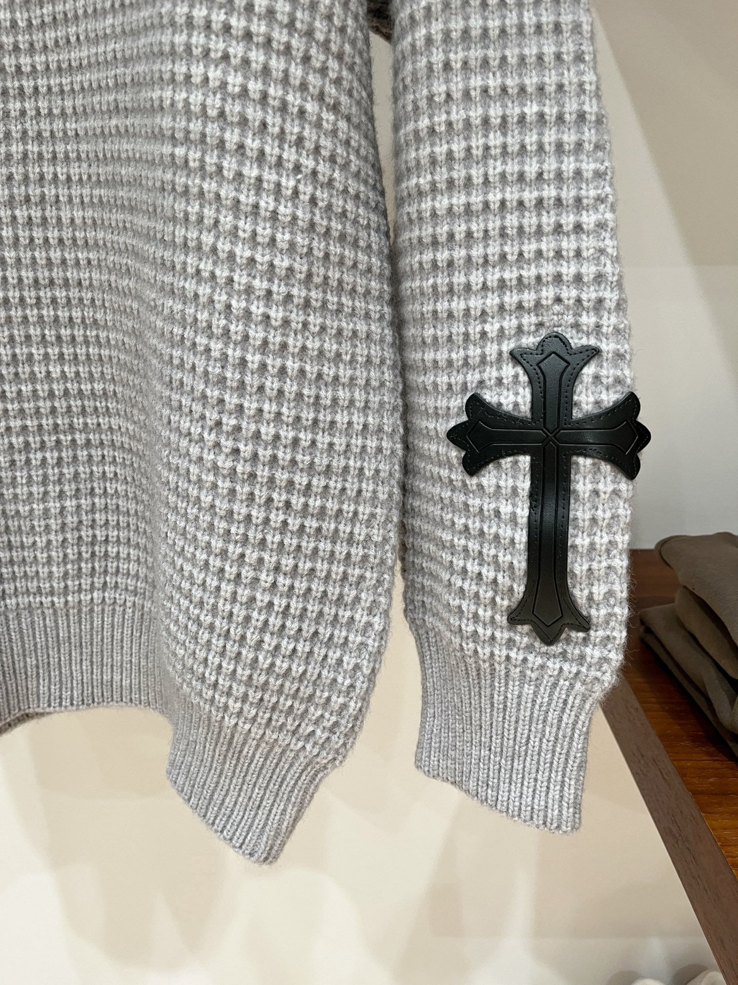 【CHROME HEARTS旗艦店】クロムハーツ セーター ご好評に付き再入荷！-BRAND OFF