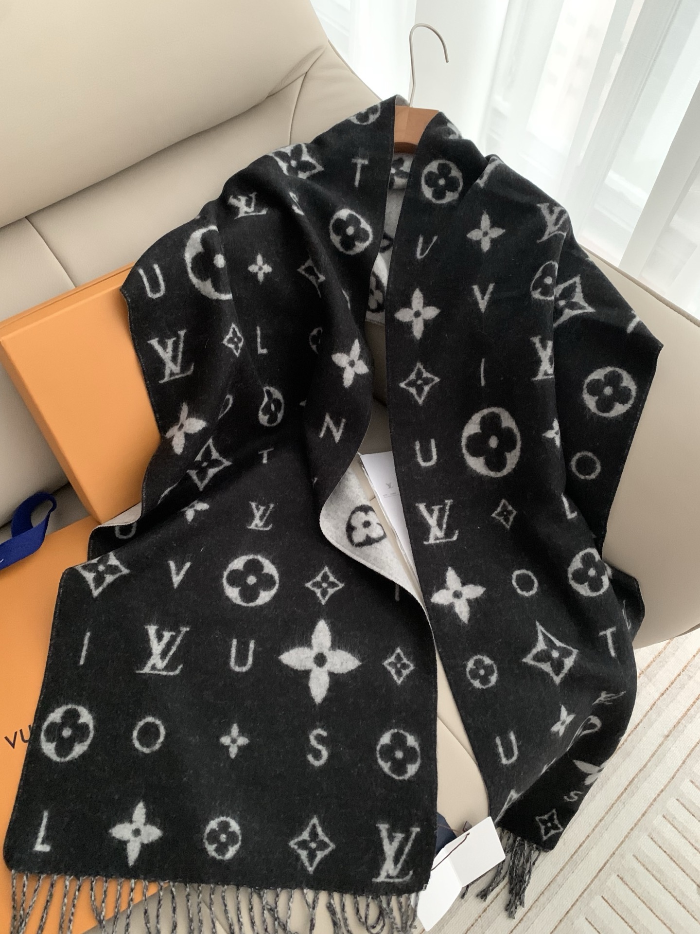 【LOUIS VUITTON公式旗艦店】ルイヴィトン スカーフ 限定発売 送料無料-BRAND OFF
